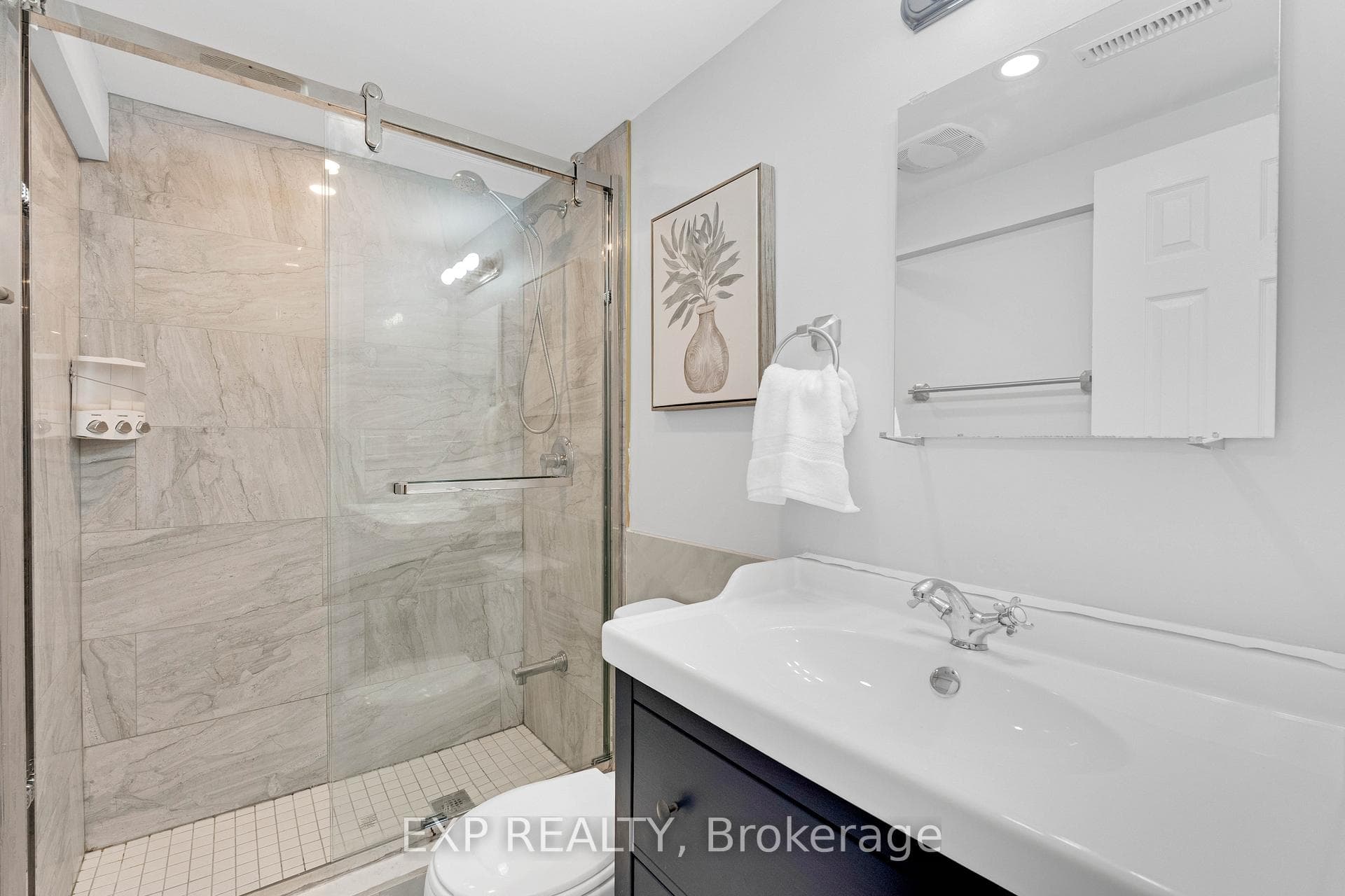 3460 Cawthra Road - Detached photo 25 of 49 in Mississauga, Ontario
