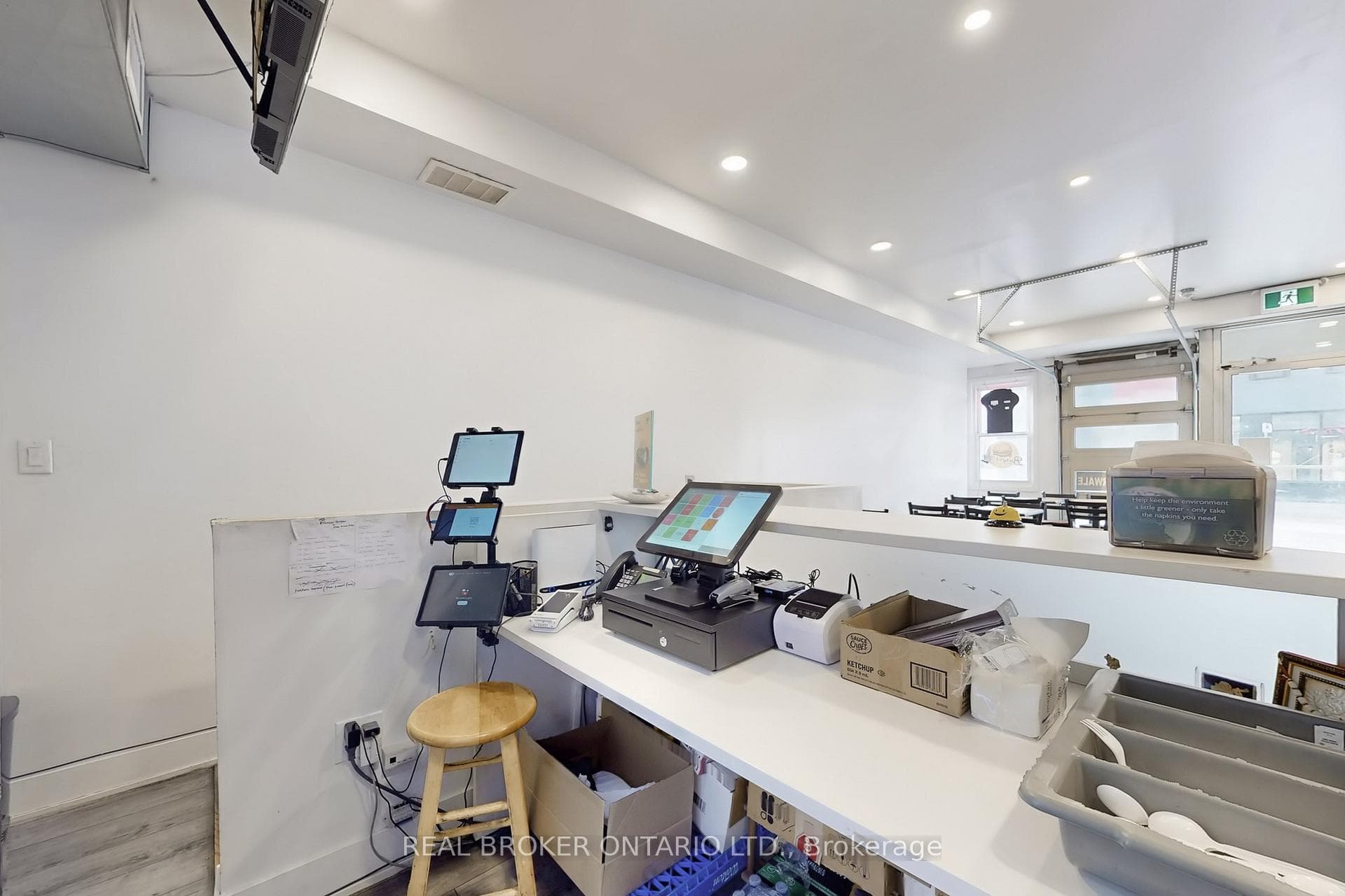 85 John Street Unit C - Commercial photo 13 of 31 in Hamilton, Ontario