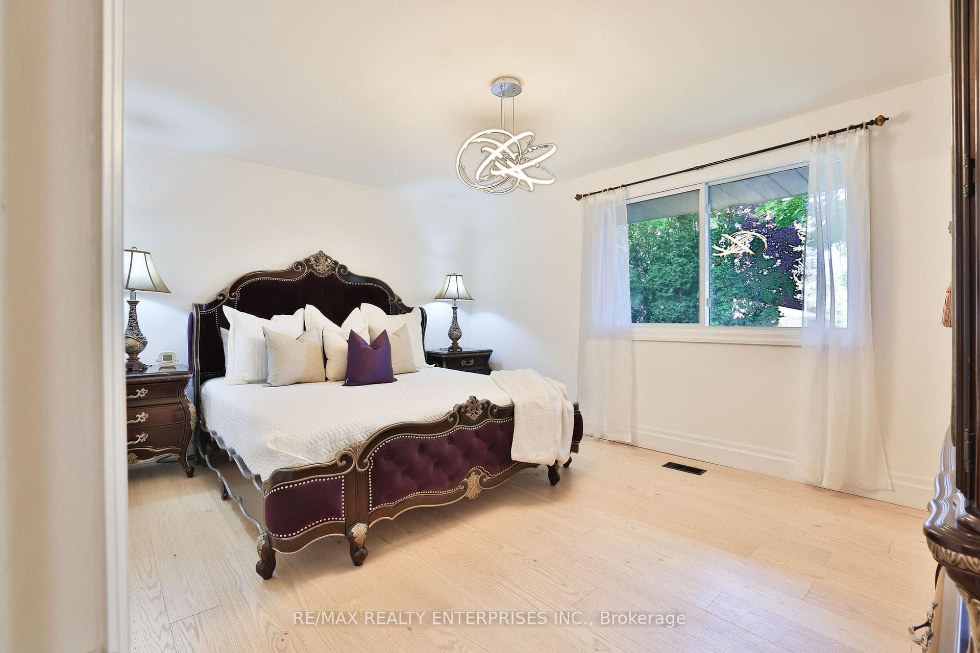625 Sir Richards Road - Detached photo 19 of 41 in Mississauga, Ontario
