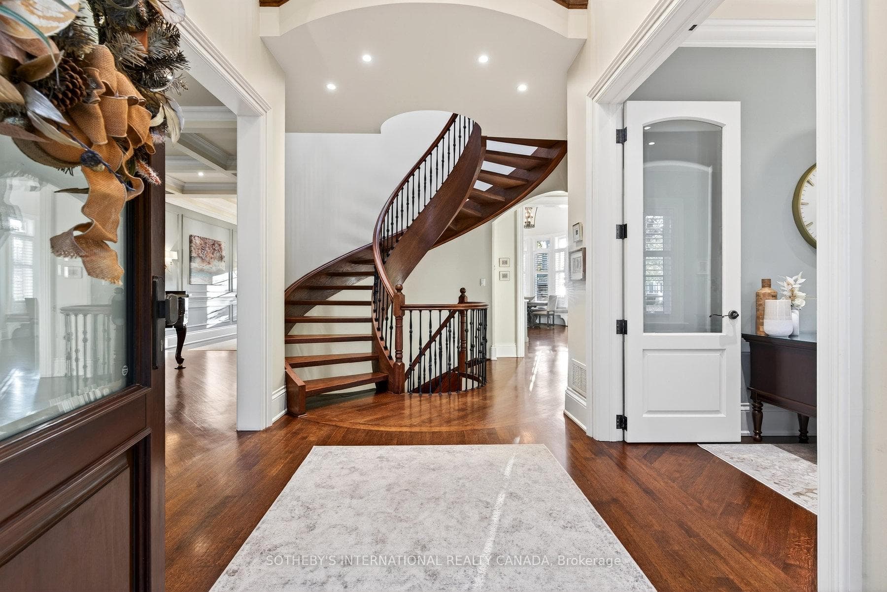 172 Boxley Road - Detached photo 6 of 49 in Burlington, Ontario