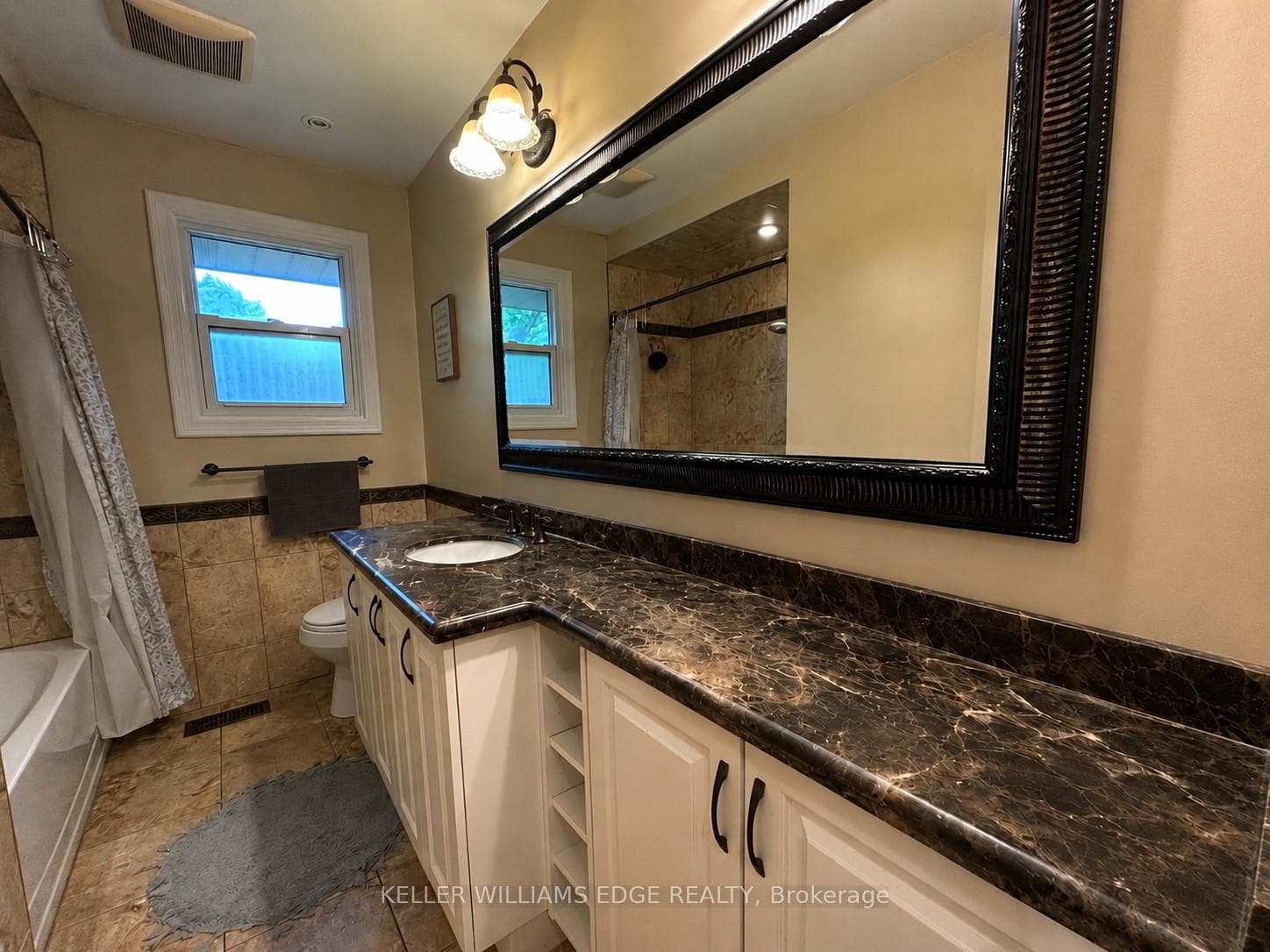 917 Orpha Street - Detached photo 11 of 25 in Burlington, Ontario