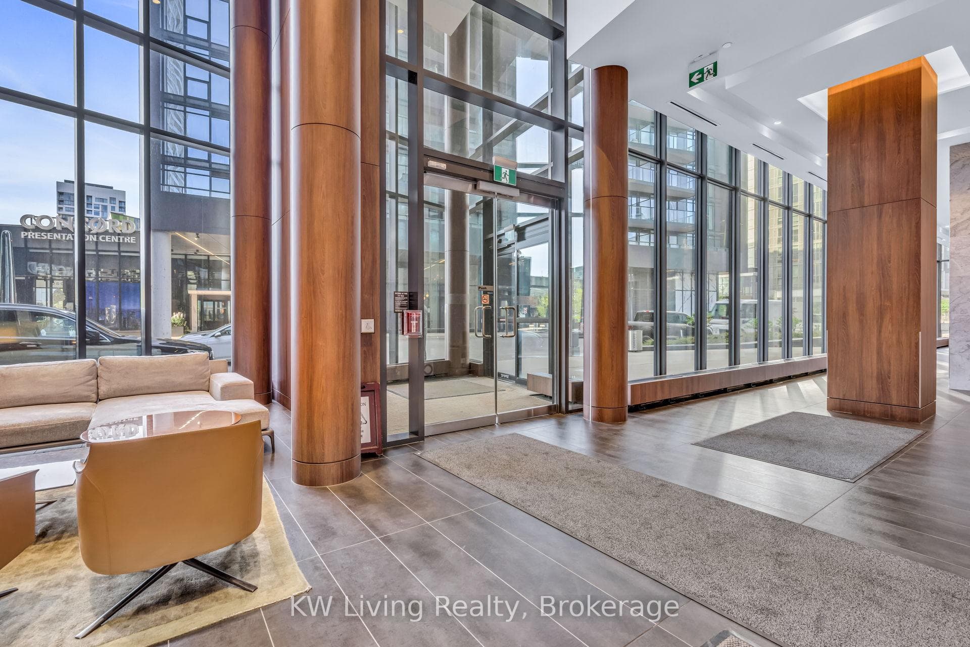 70 Queens Wharf Road Unit 1601 - Condo photo 4 of 37 in Downtown Toronto / Waterfront, Ontario