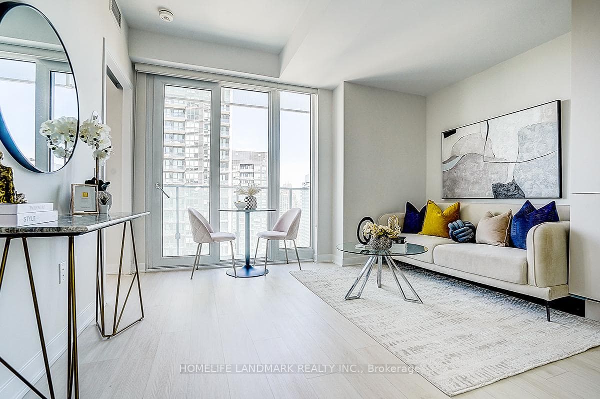 3900 Confederation Parkway Unit 3710 - Condo photo 12 of 50 in Mississauga, Ontario