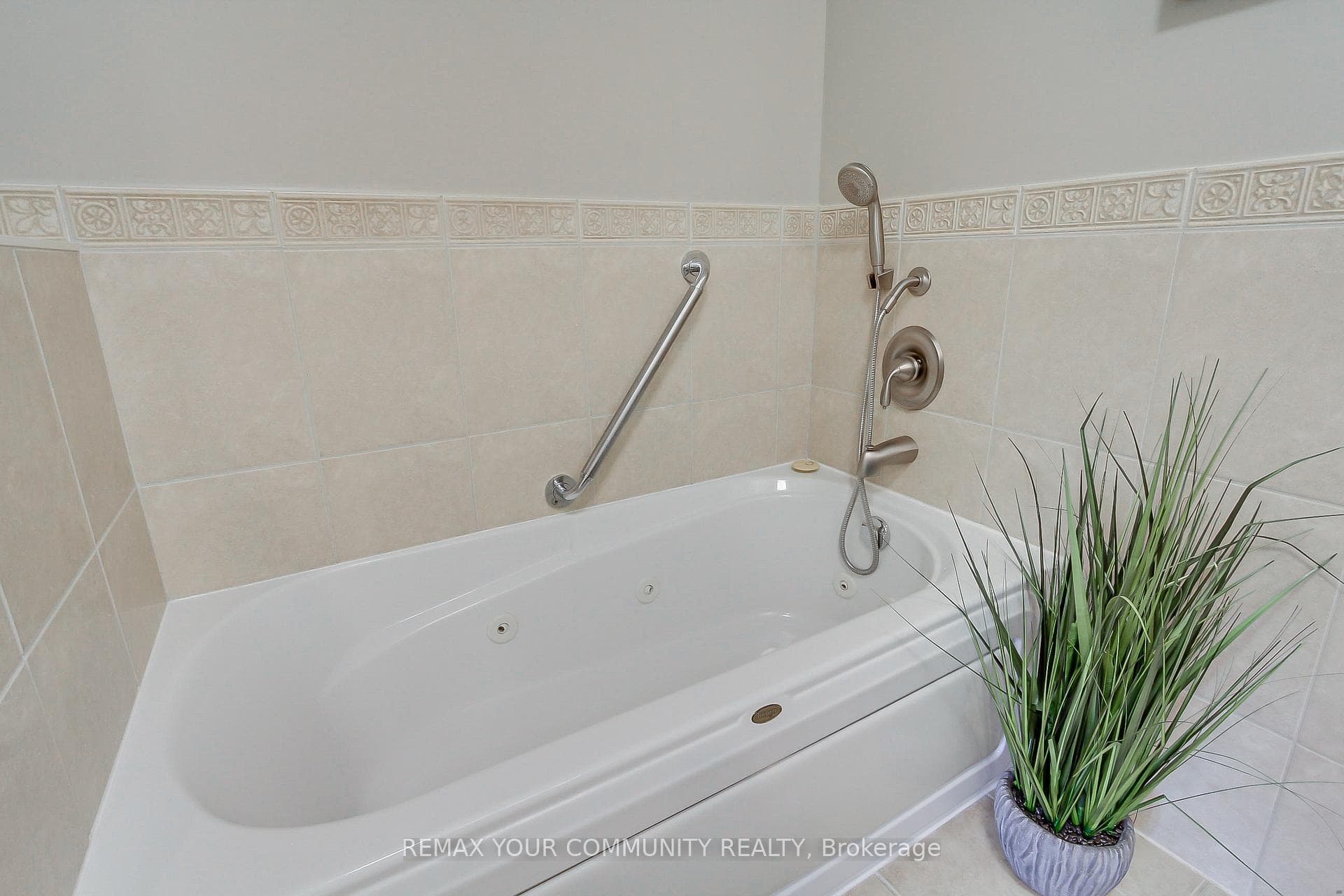 23 Reddington Drive Unit 5 - Condo photo 30 of 50 in Caledon, Ontario