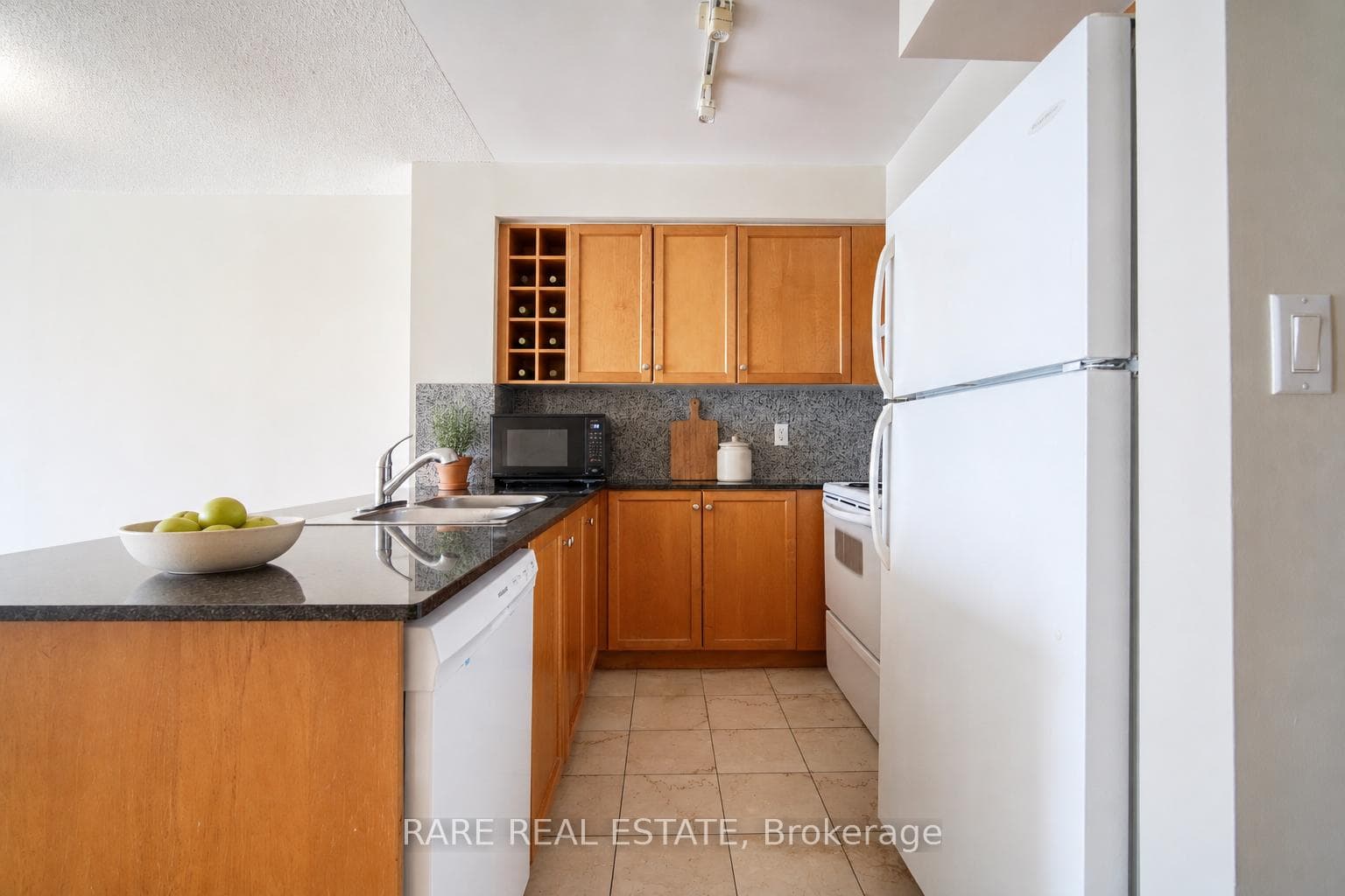 210 Victoria Street Unit 3007 - Condo photo 3 of 14 in Regent Park / Cabbagetown / St. James Town, Ontario