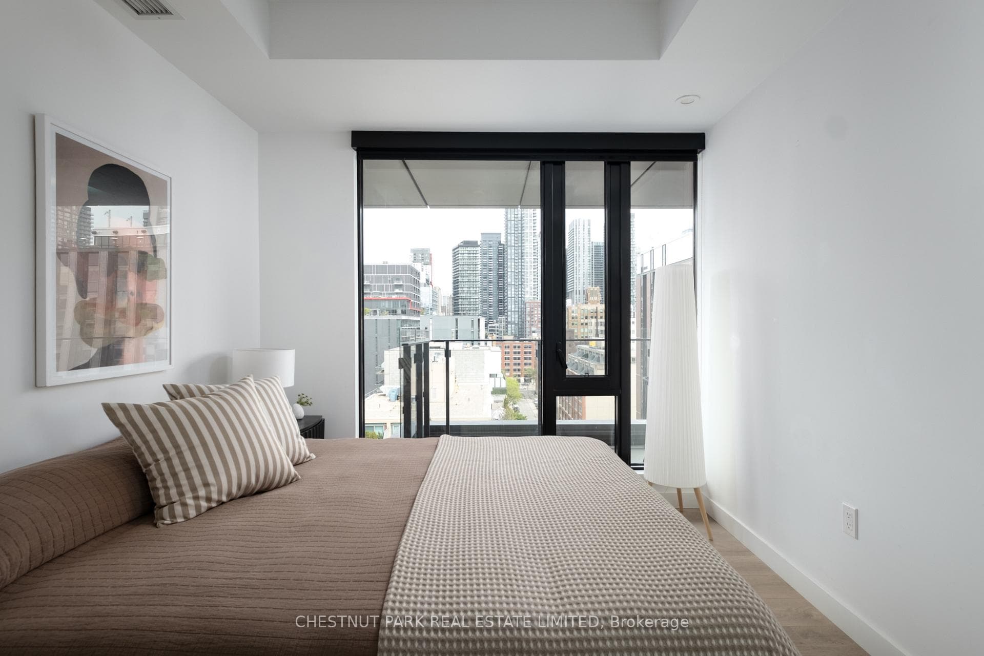 505 Richmond Street Unit 926 - Condo photo 17 of 33 in Downtown Toronto / Waterfront, Ontario