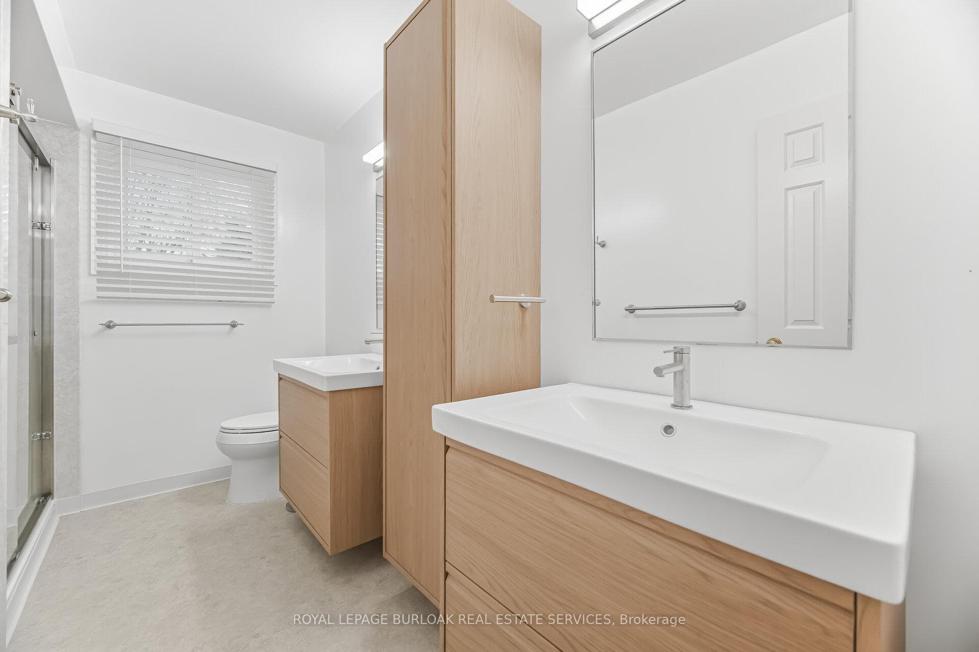 1004 Roxborough Drive - Detached photo 32 of 50 in Oakville, Ontario