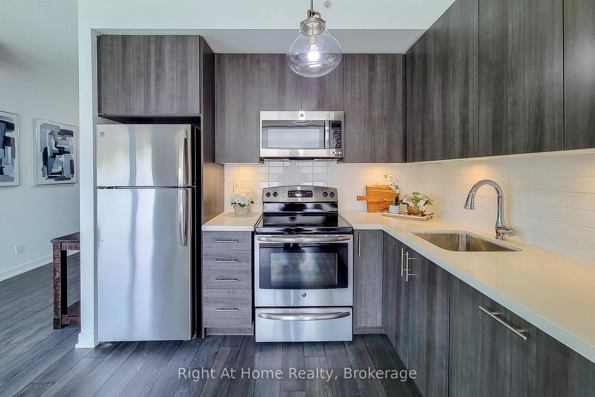 1284 Guelph Line Unit 318 - Condo photo 14 of 38 in Burlington, Ontario