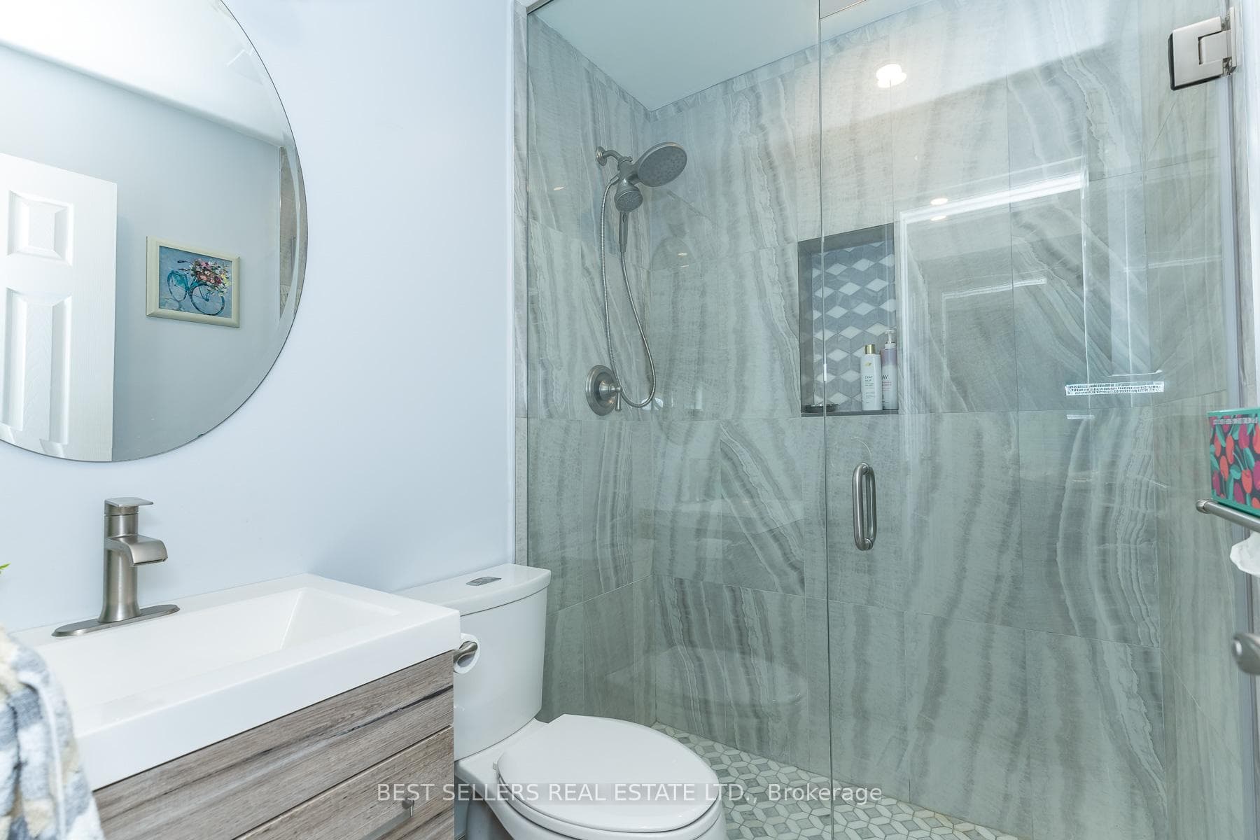 2554 Palisander Avenue - Semi-Detached photo 11 of 31 in Mississauga, Ontario