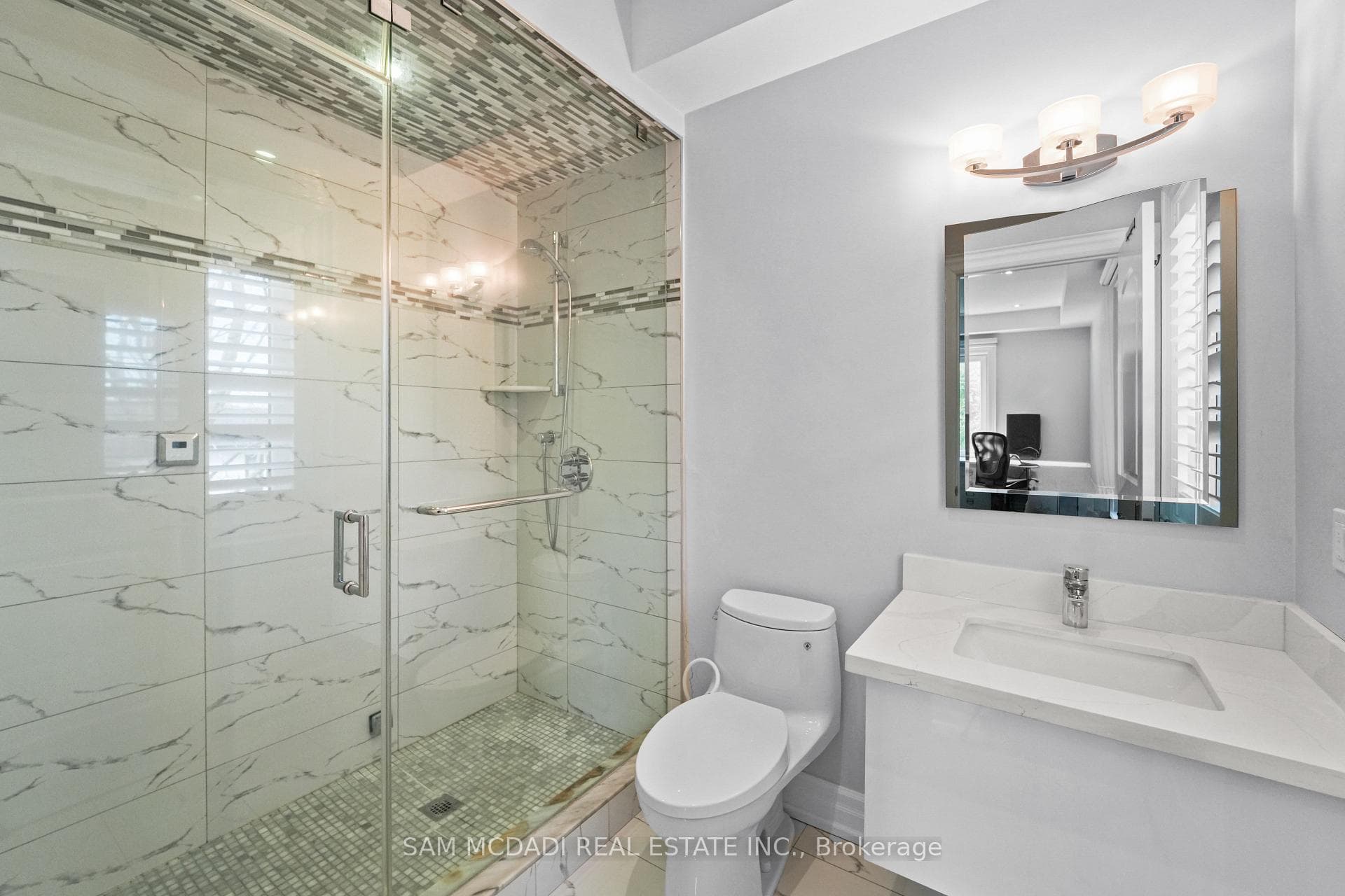 2411 Thorn Lodge Drive - Detached photo 31 of 50 in Mississauga, Ontario