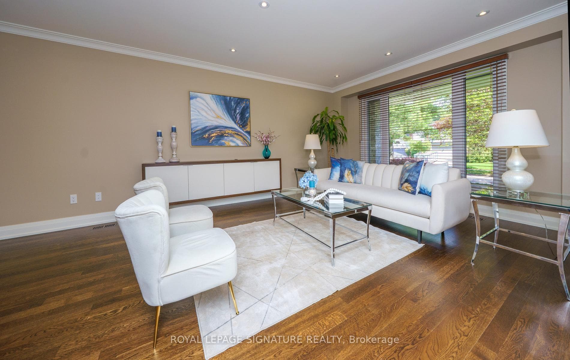 12 Abbeywood Trail - Detached photo 7 of 50 in Don Mills / Parkwoods / Victoria Village, Ontario