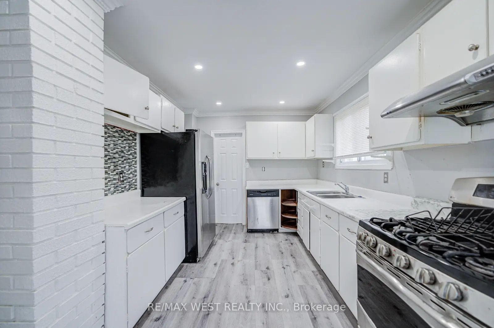 326 Queen Street - Detached photo 13 of 27 in Mississauga, Ontario
