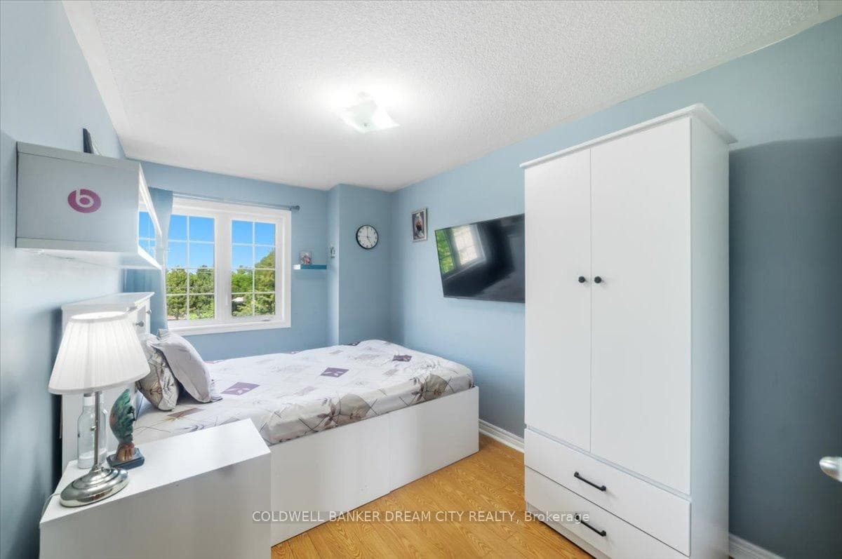 9738 Mclaughlin Road - Townhouse photo 19 of 45 in Brampton, Ontario