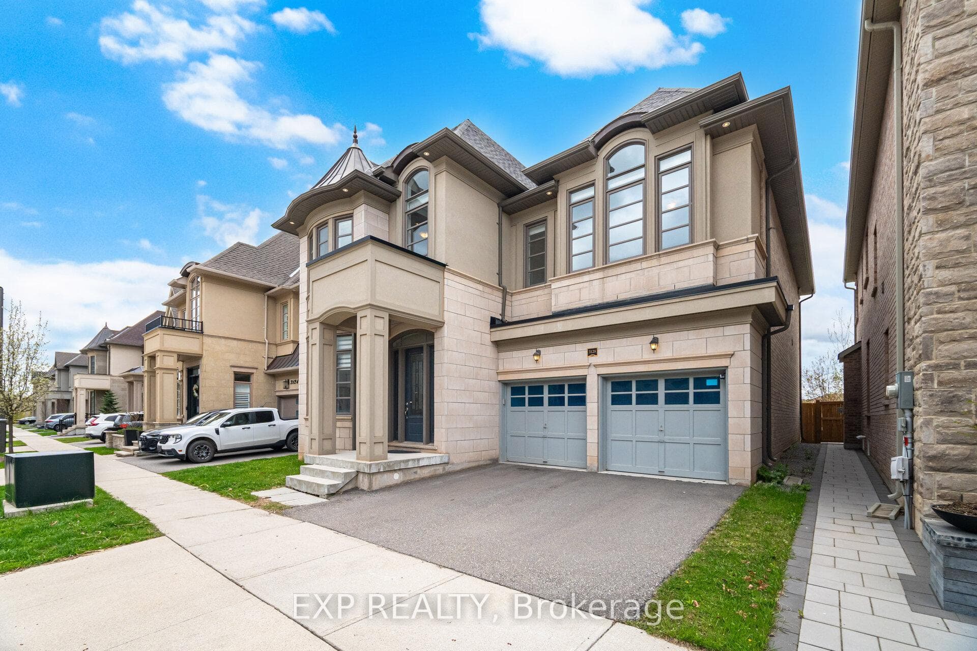 3128 Parsonage Crescent - Detached photo 3 of 47 in Oakville, Ontario