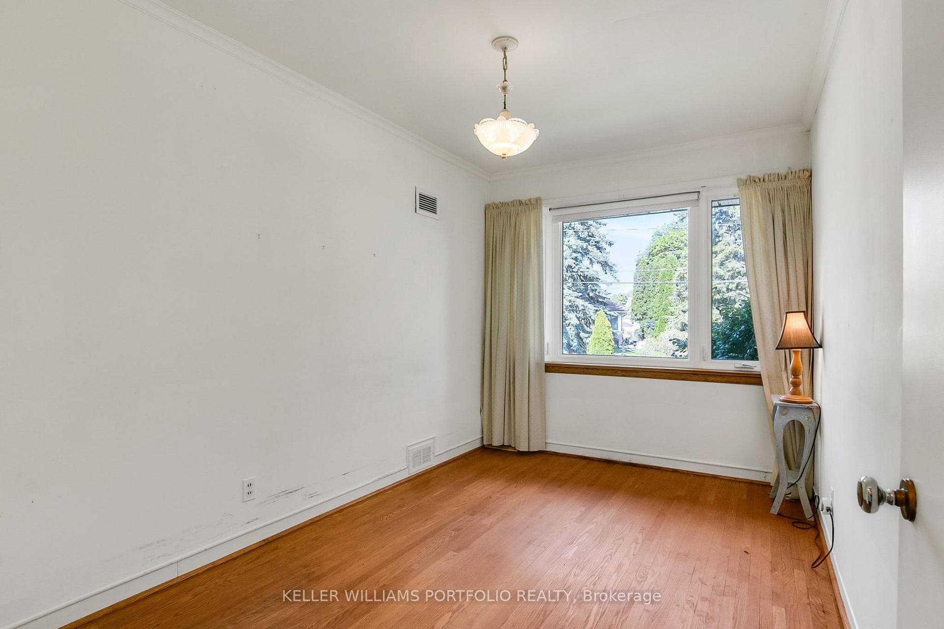 29 Winlock Park - Detached photo 17 of 30 in Willowdale / Newtonbrook, Ontario