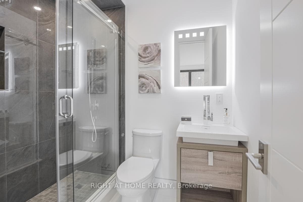 675 Huron Street - Semi-Detached photo 23 of 39 in Annex / Yorkville / Summerhill, Ontario