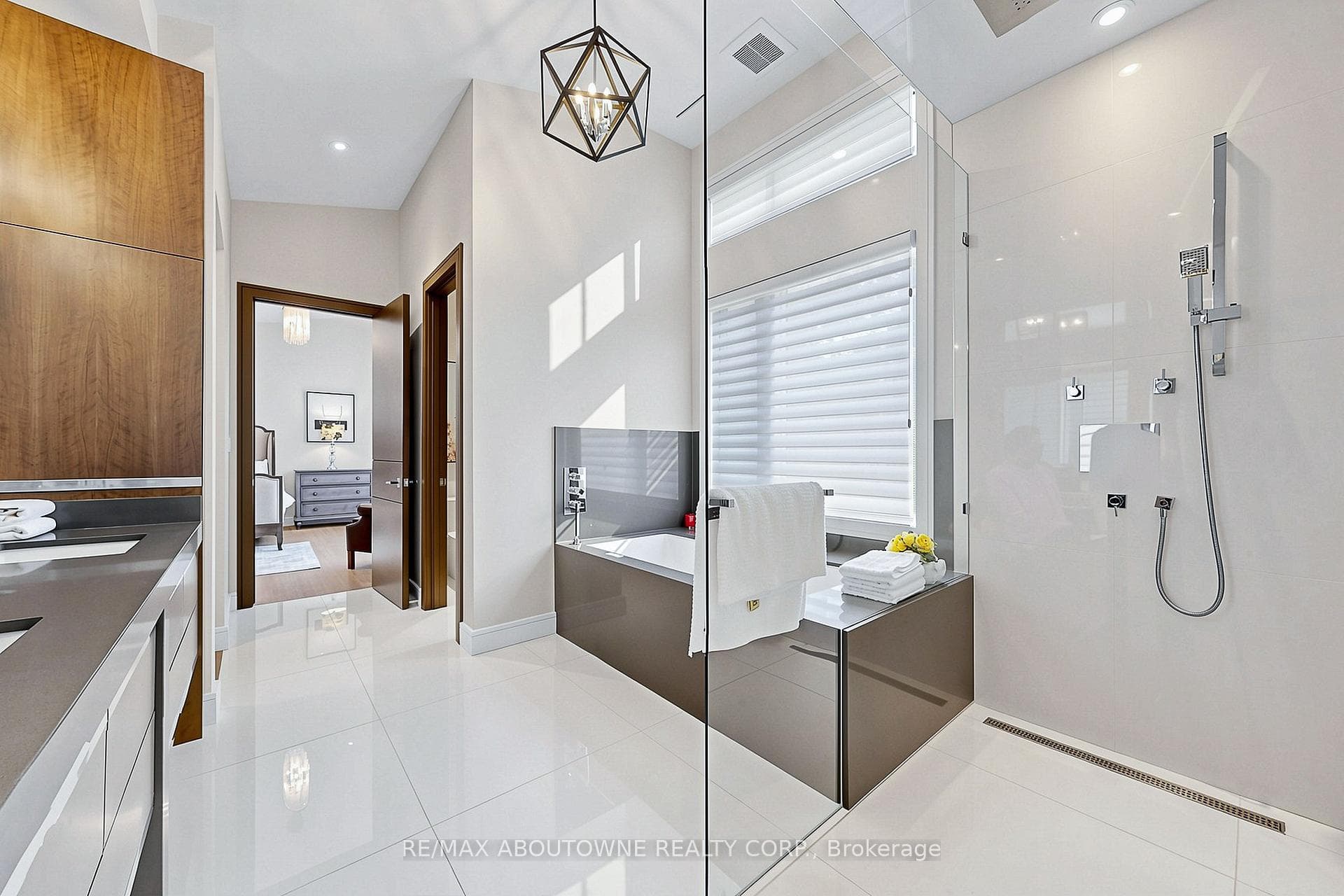 1364 Acton Crescent - Detached photo 29 of 50 in Oakville, Ontario