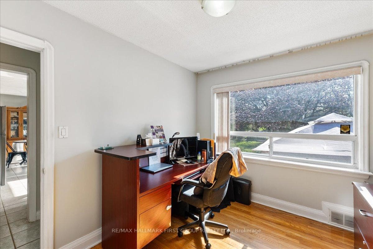 2690 Islington Avenue - Detached photo 23 of 45 in Etobicoke (West Mall / Rexdale), Ontario