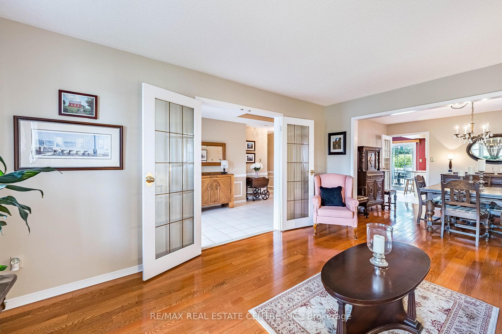 19 Mossbank Drive - Detached photo 11 of 47 in Brampton, Ontario