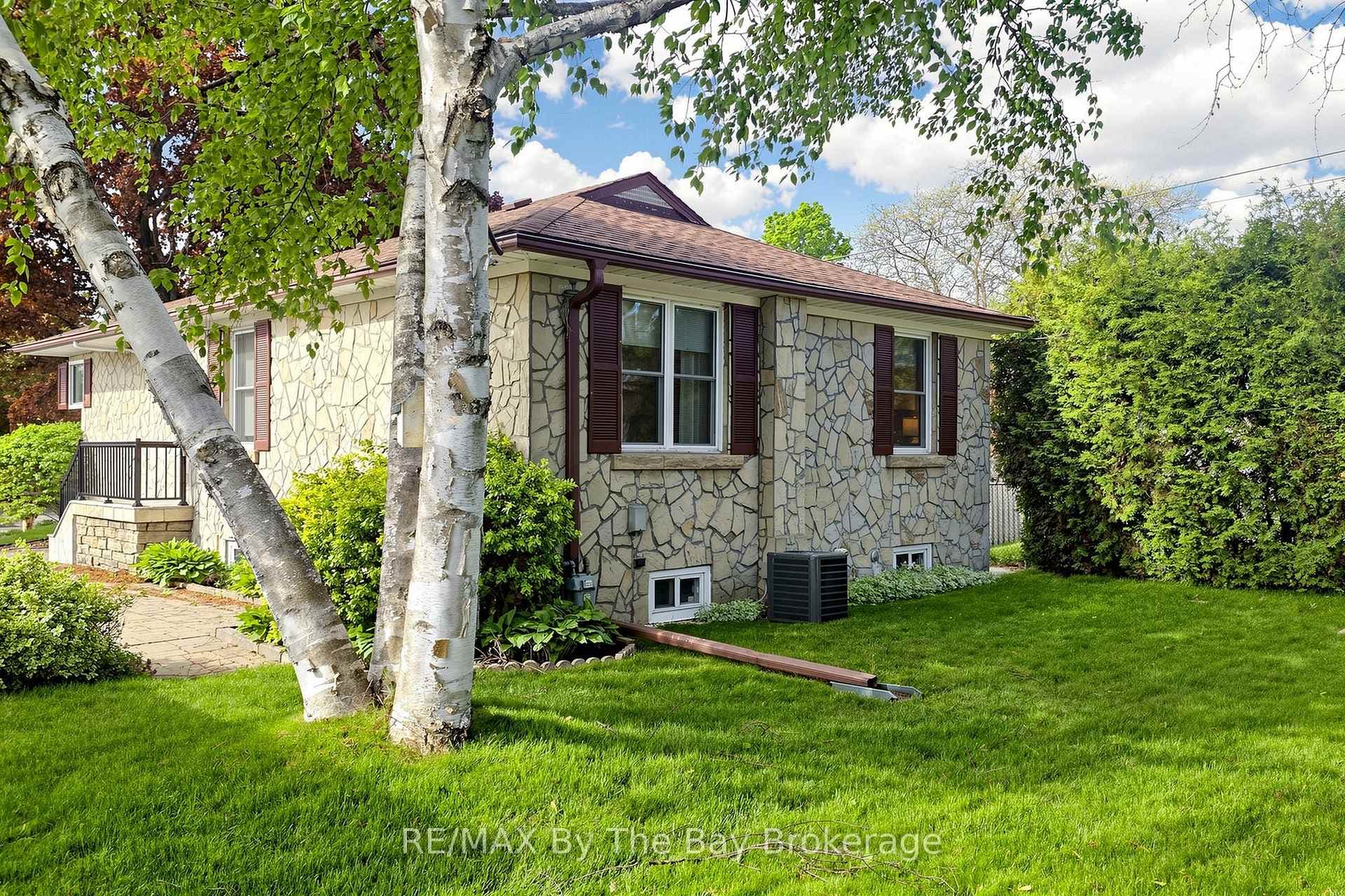 33 Ada Crescent - Detached photo 34 of 40 in Scarborough (West Hill / Highland Creek), Ontario