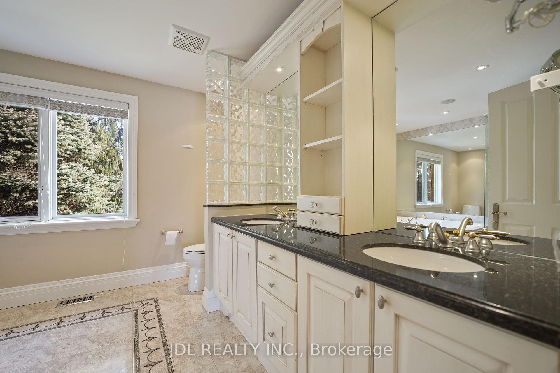 1283 Lindburgh Court - Detached photo 33 of 49 in Mississauga, Ontario