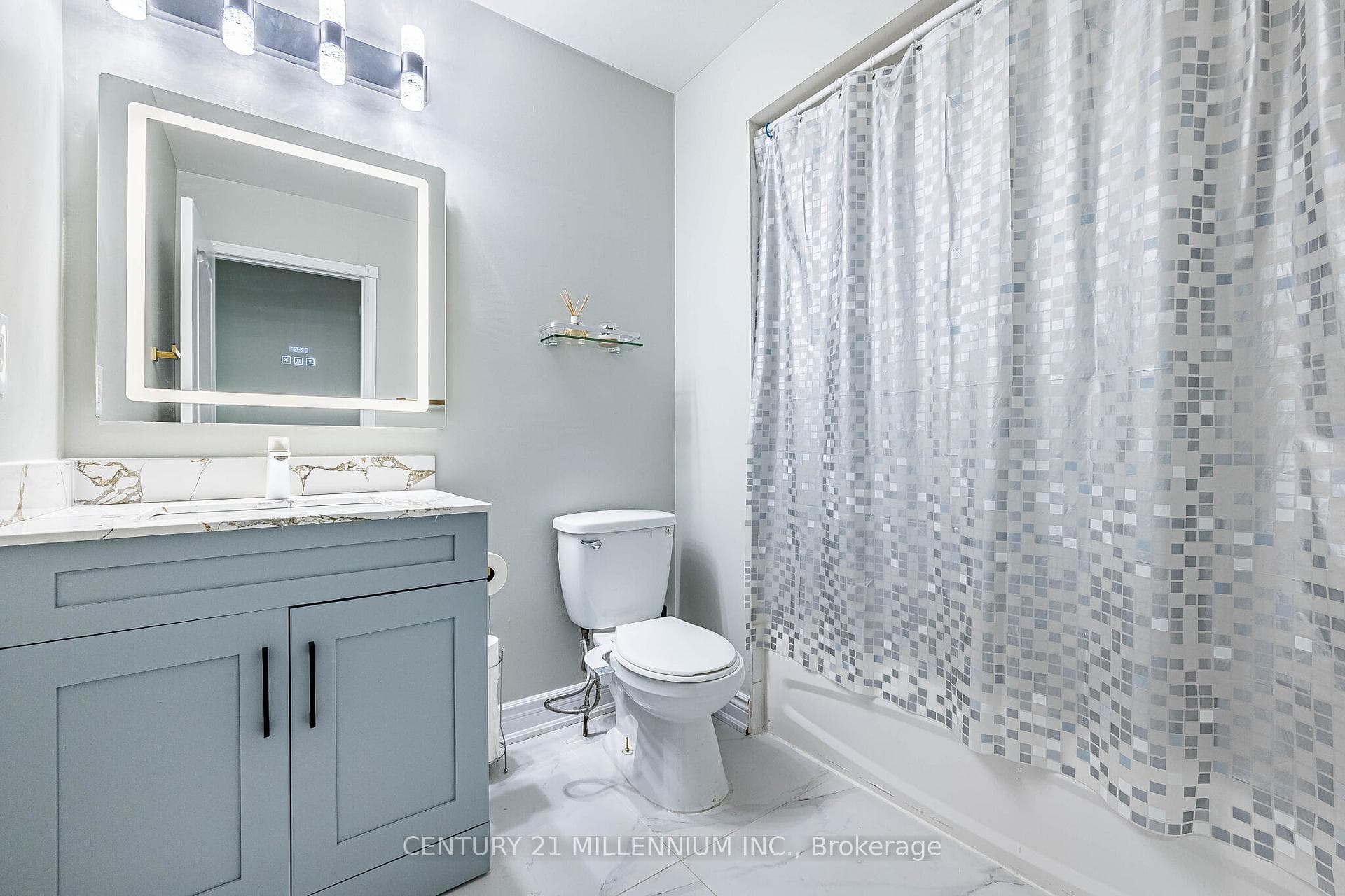 100 Monaco Court - Townhouse photo 18 of 50 in Brampton, Ontario