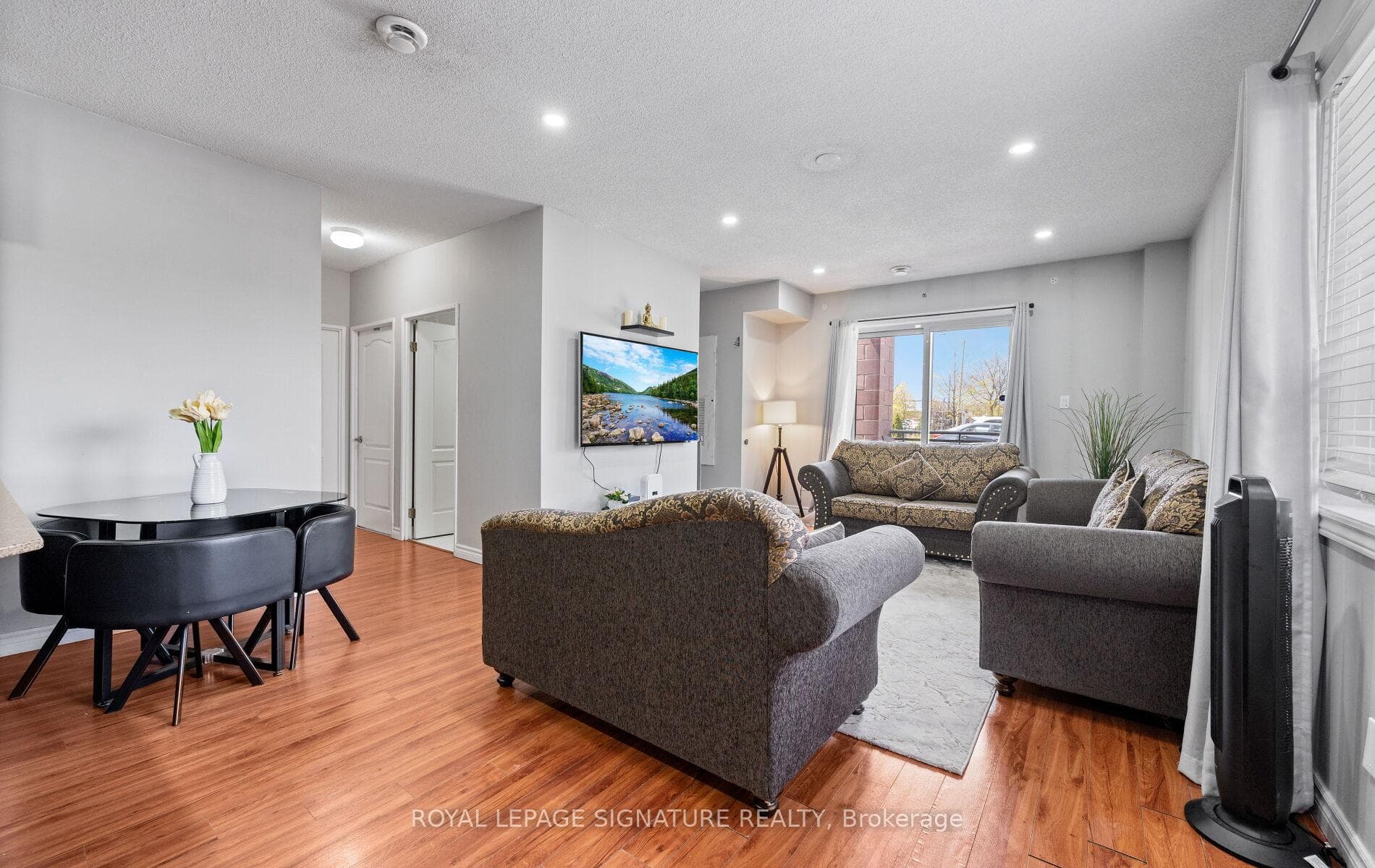 7405 Goreway Drive Unit 104 - Condo photo 15 of 42 in Mississauga, Ontario
