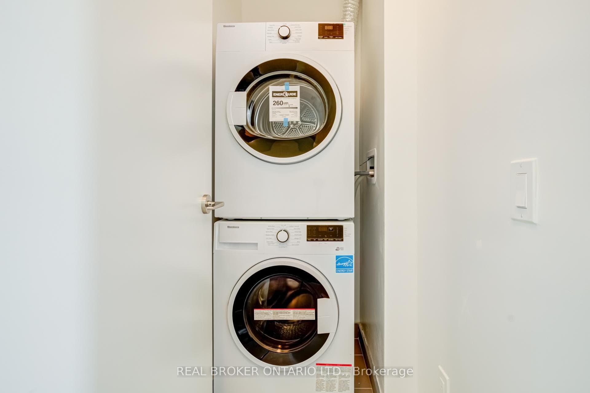 1787 St Clair Avenue Unit 1105 - Condo photo 12 of 13 in Keelesdale / Eglinton West, Ontario