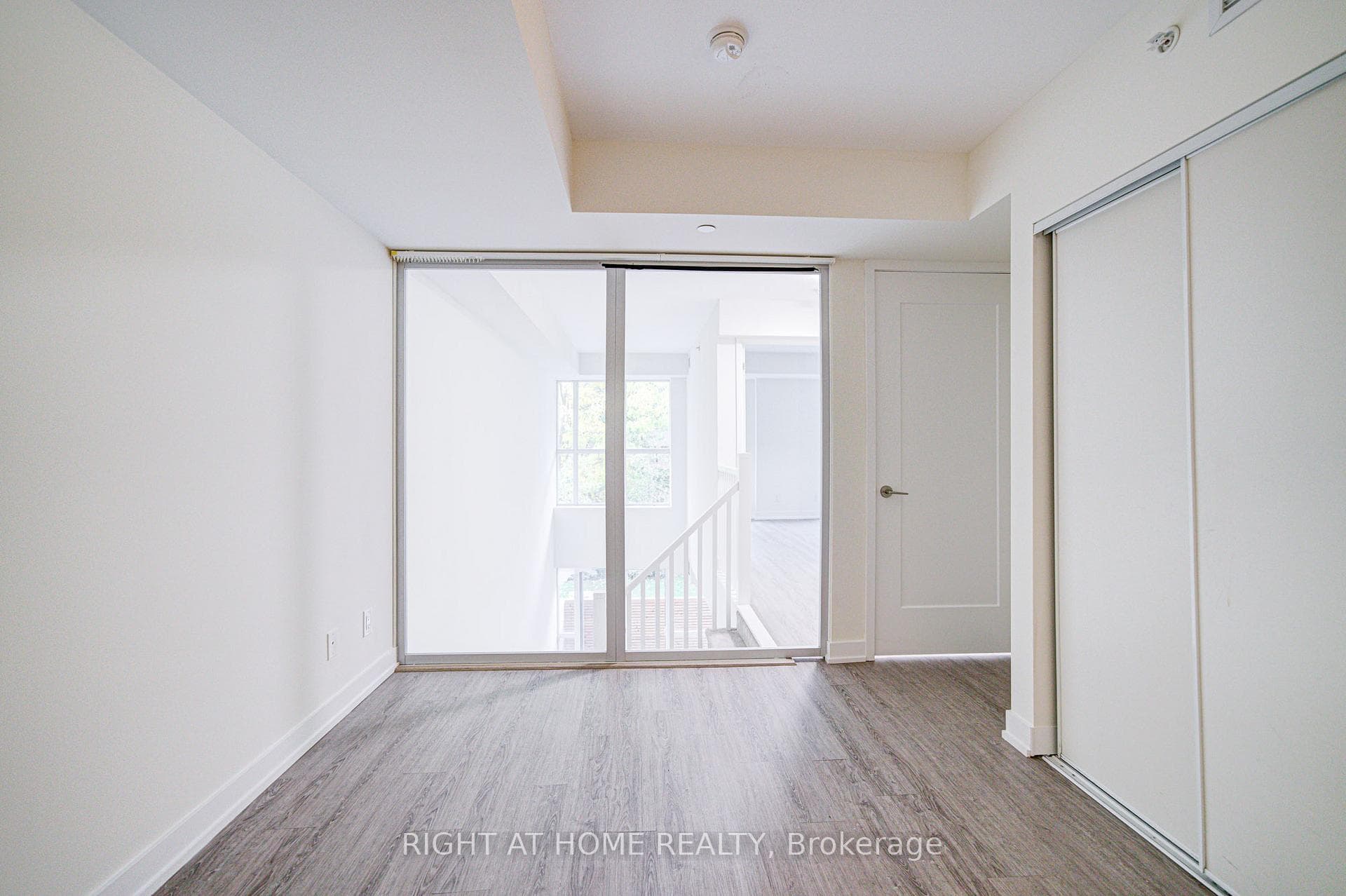1350 Kingston Road Unit TH03 - Condo photo 20 of 25 in Birch Cliff / Cliffside, Ontario
