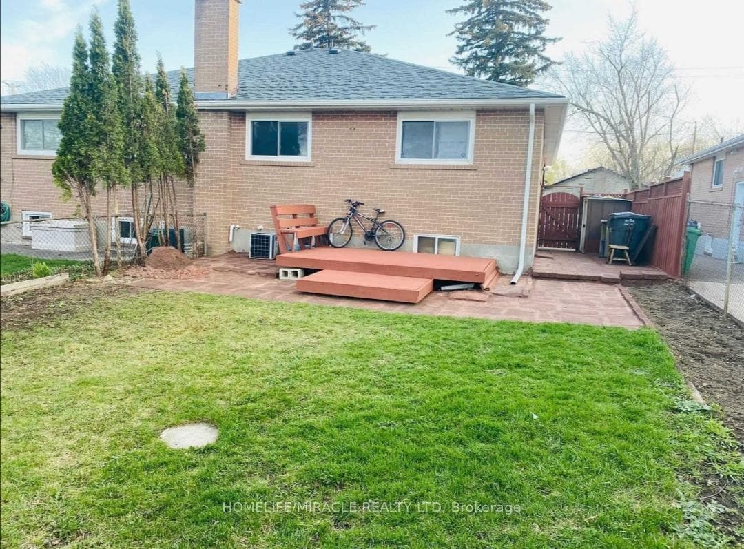 66 Fairglen Avenue - Semi-Detached photo 35 of 35 in Brampton, Ontario