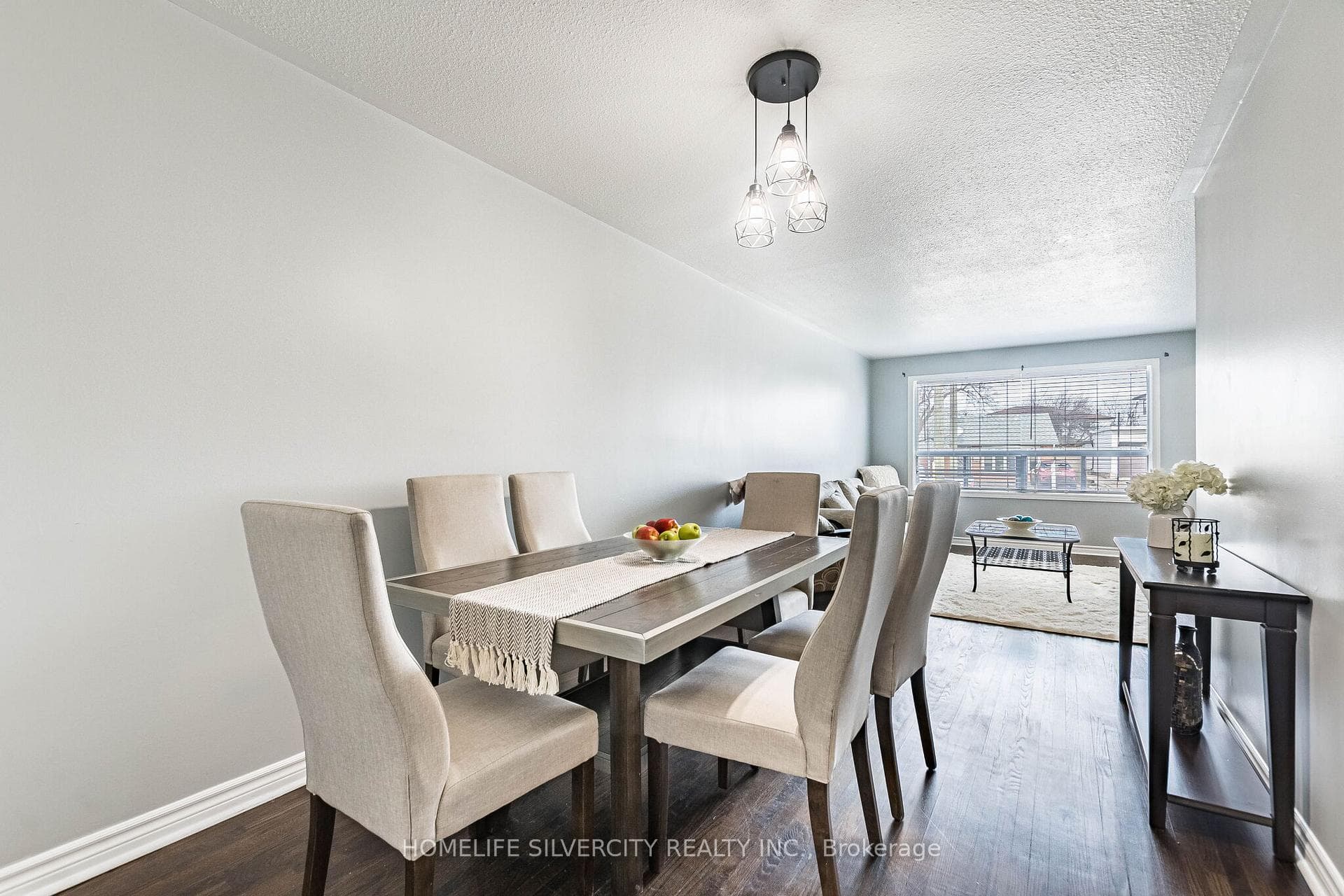 19 Garfield Crescent - Semi-Detached photo 9 of 50 in Brampton, Ontario