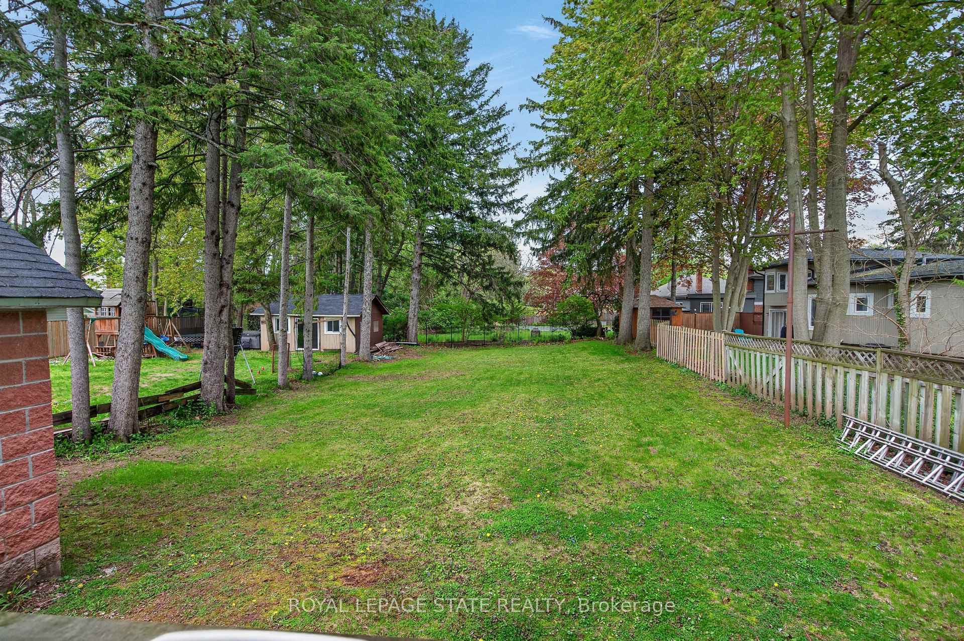 893 Lasalle Park Road - Detached photo 35 of 47 in Burlington, Ontario