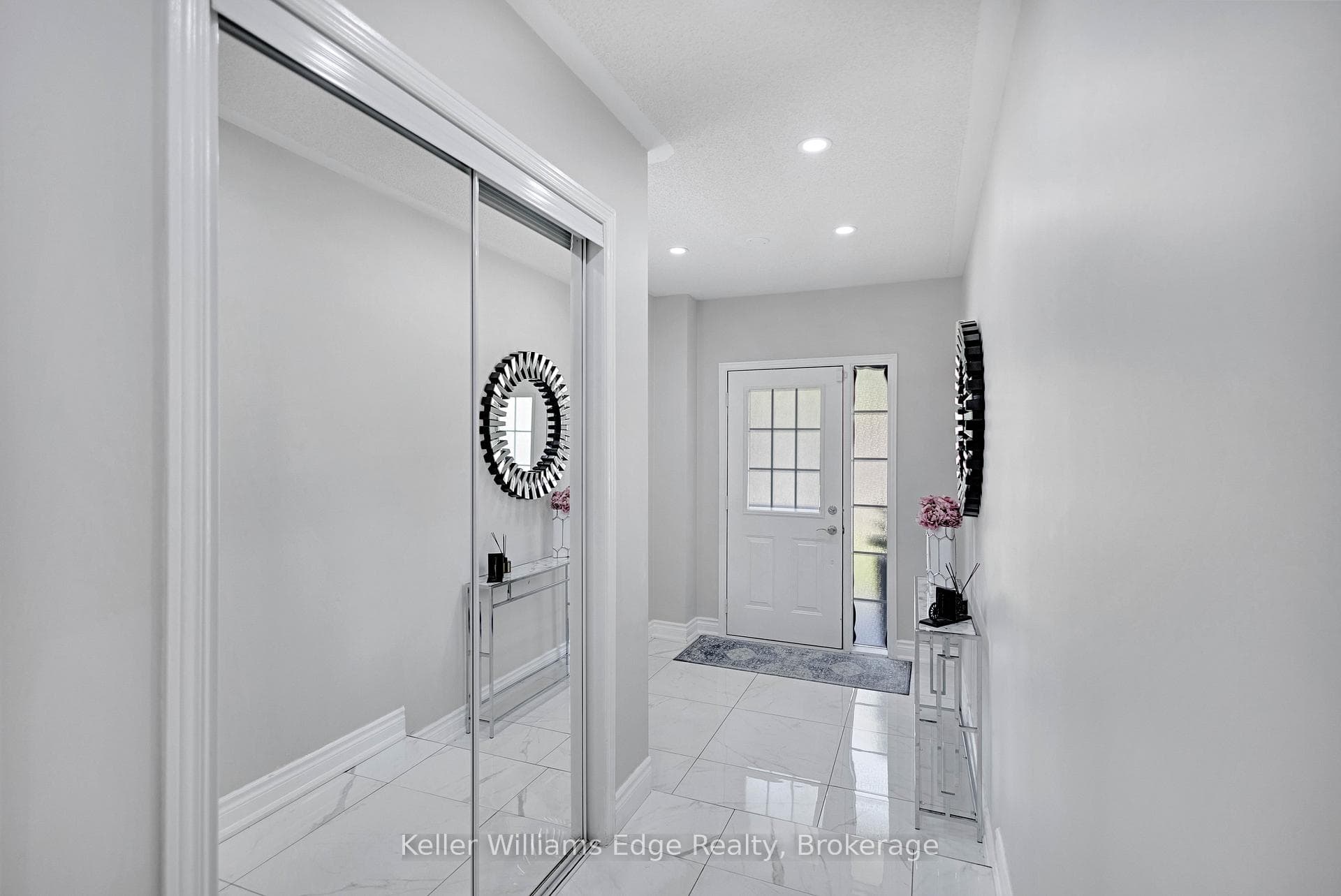 1854 Imperial Way - Townhouse photo 6 of 48 in Burlington, Ontario