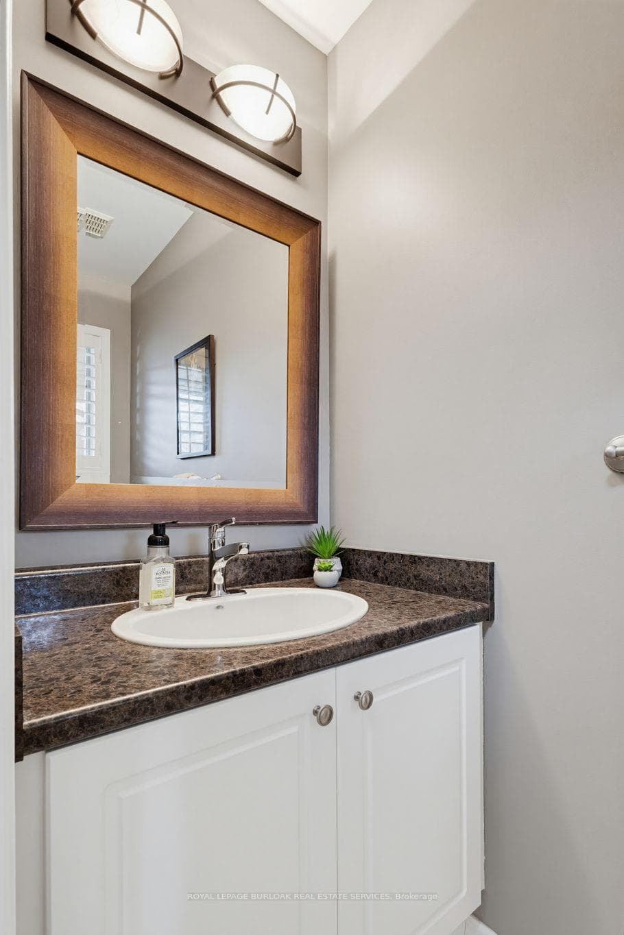 4119 Foxwood Drive - Townhouse photo 18 of 45 in Burlington, Ontario