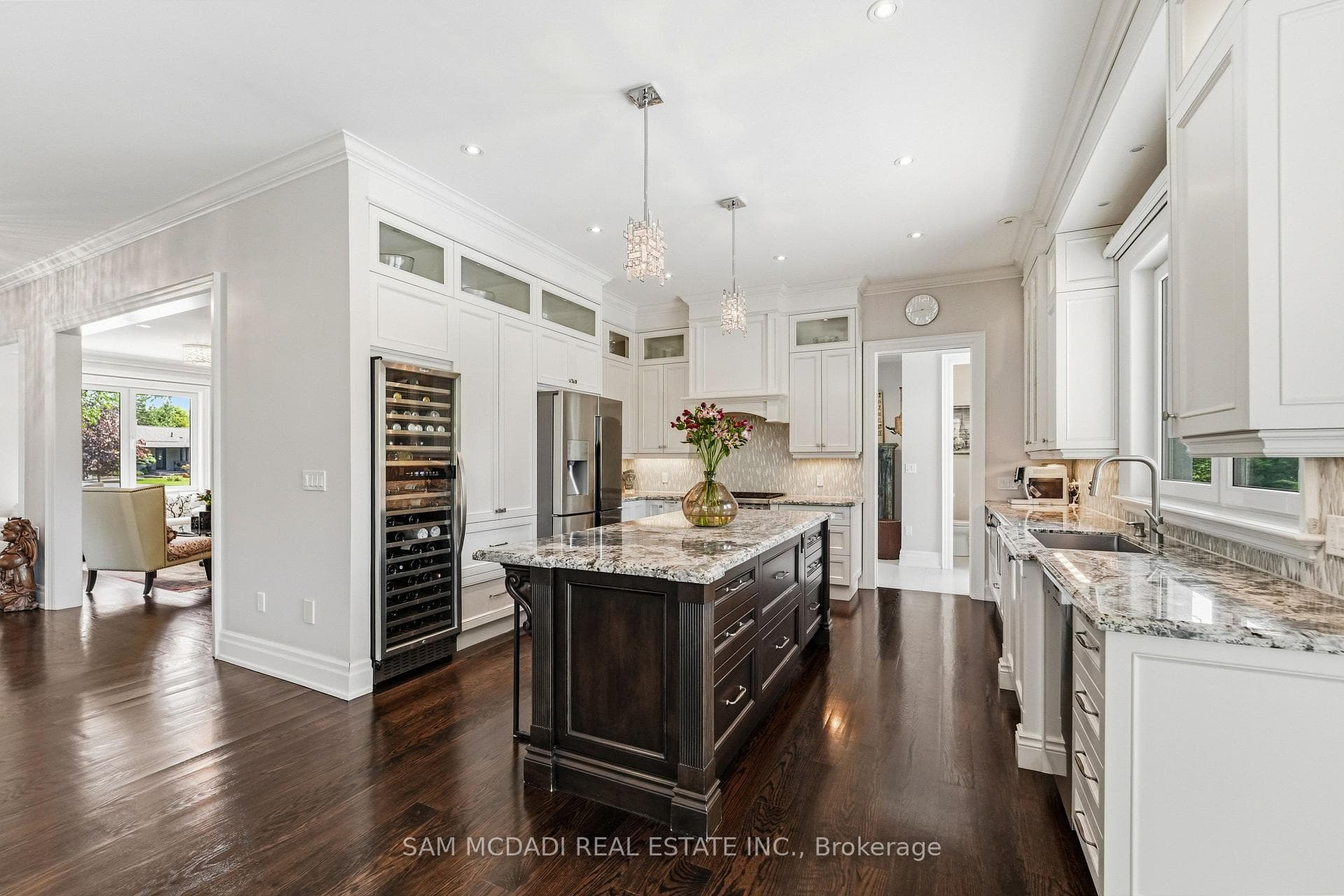 2411 Thorn Lodge Drive - Detached photo 15 of 50 in Mississauga, Ontario