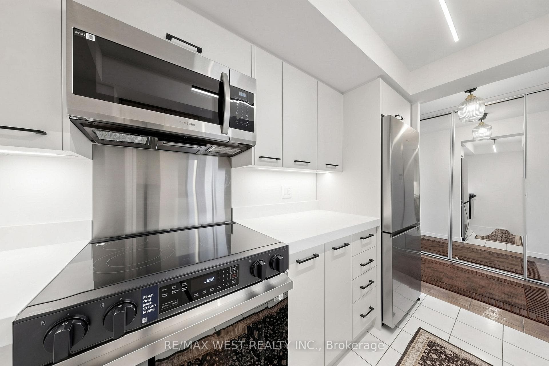 5 Concorde Place Unit 1302 - Condo photo 19 of 47 in Don Mills / Parkwoods / Victoria Village, Ontario