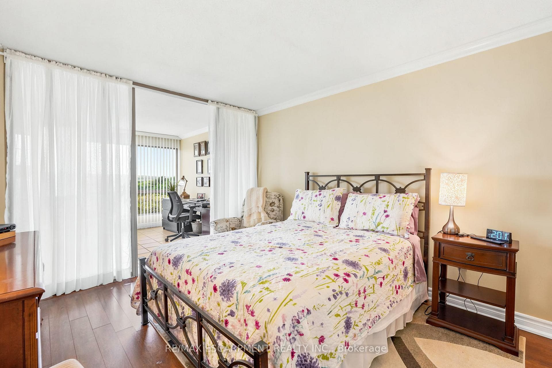 1201 North Shore Boulevard Unit 1003 - Condo photo 20 of 43 in Burlington, Ontario