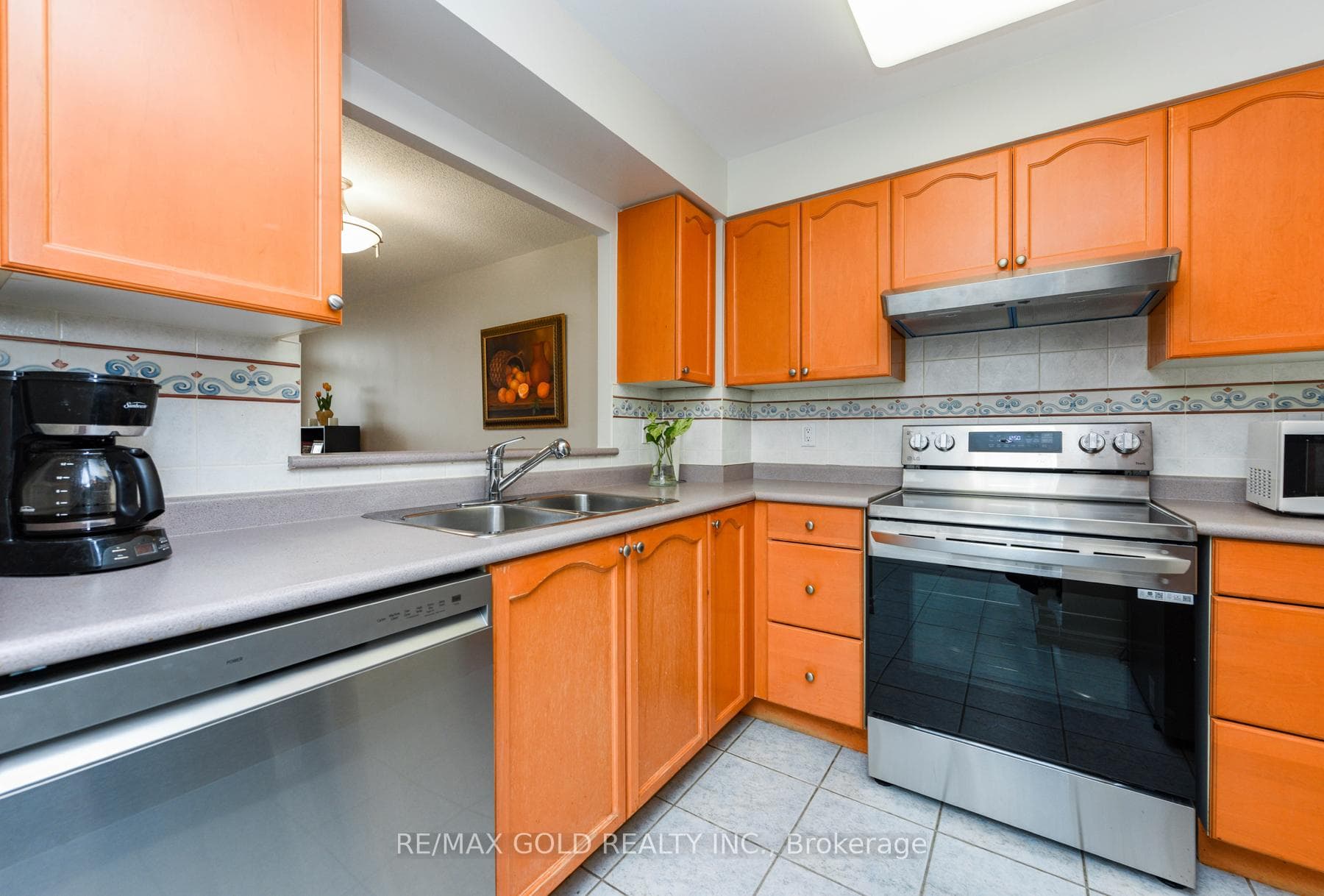 100 Burloak Drive Unit 2411 - Condo photo 11 of 48 in Burlington, Ontario
