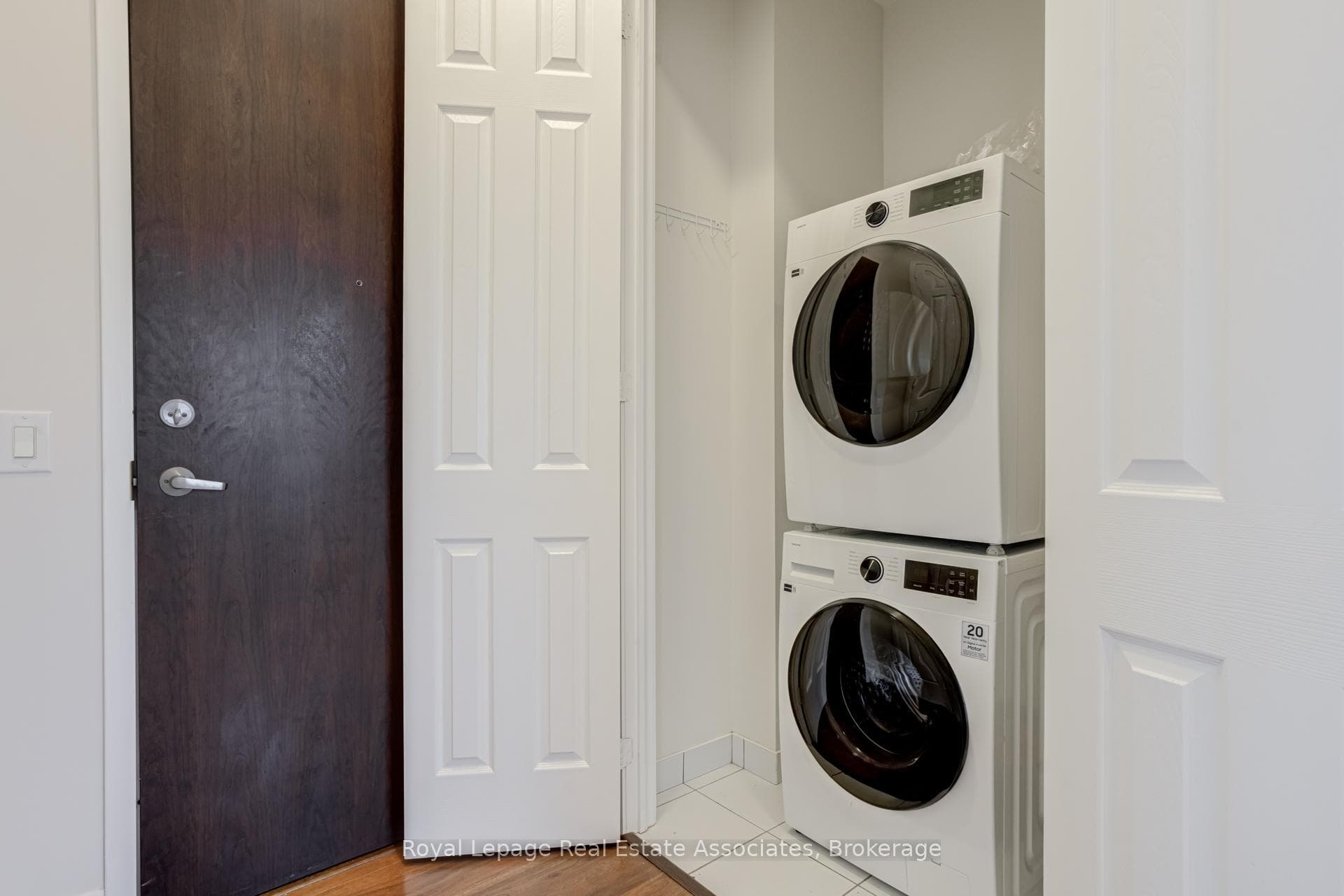 2470 Prince Michael Drive Unit 712 - Condo photo 33 of 49 in Oakville, Ontario