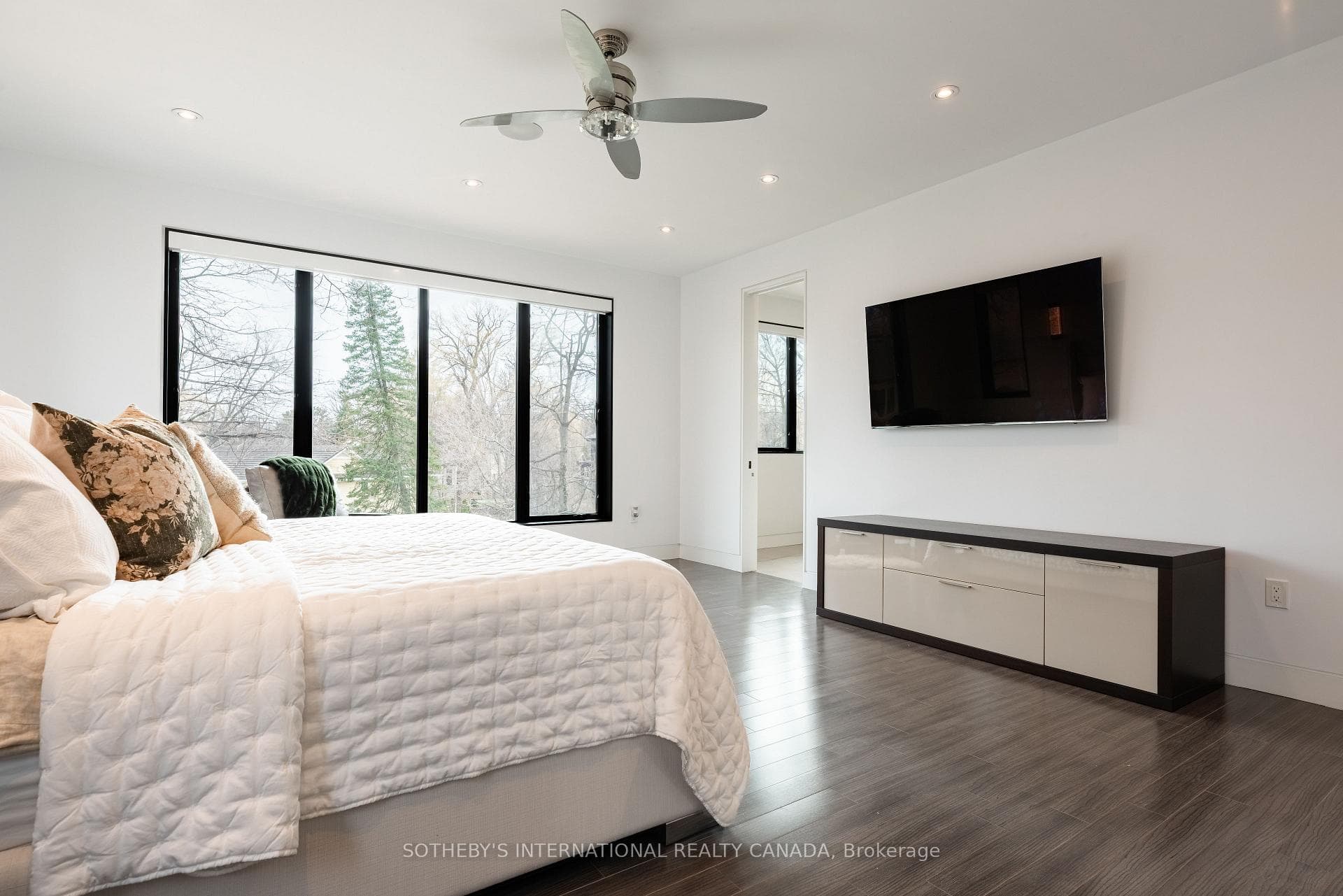 1388 Acton Crescent - Detached photo 25 of 50 in Oakville, Ontario