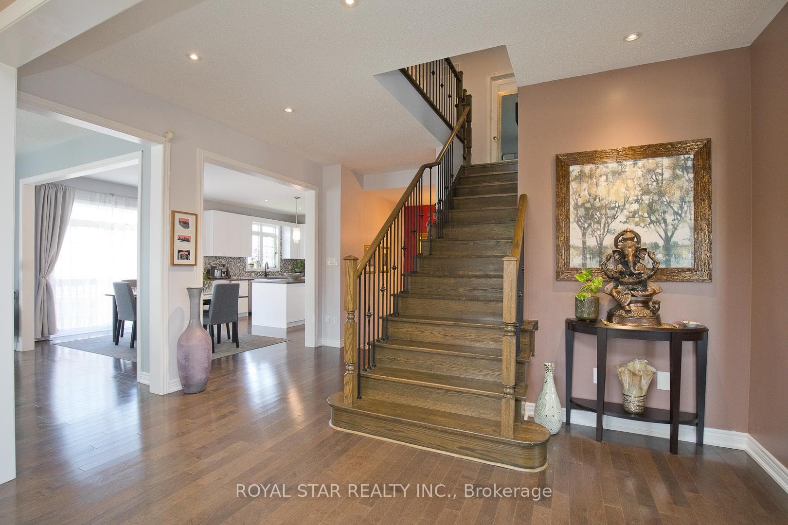 4 Berkwood Hollow - Detached photo 13 of 46 in Brampton, Ontario