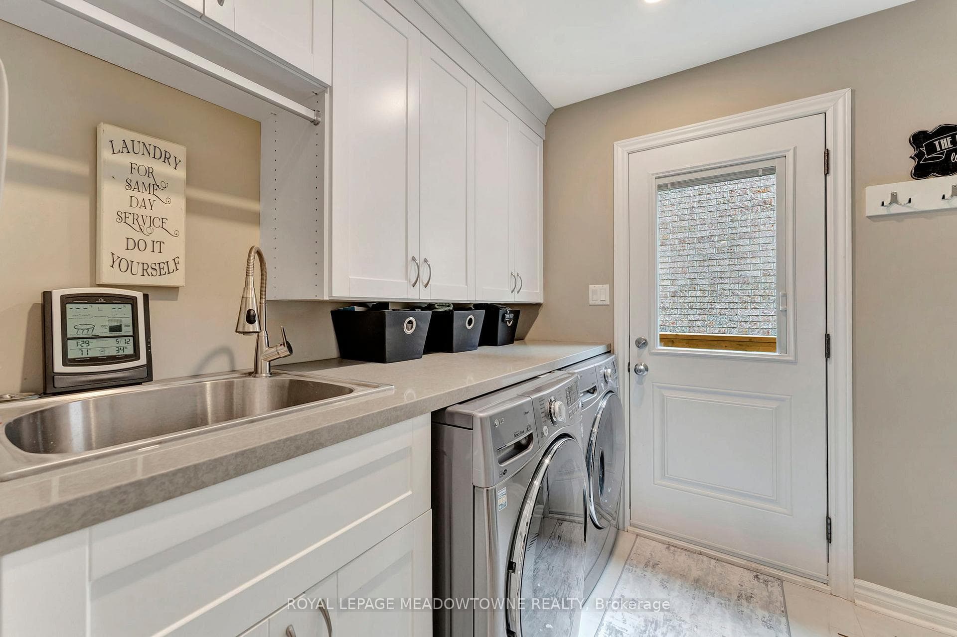 2008 Peak Place - Detached photo 14 of 40 in Oakville, Ontario