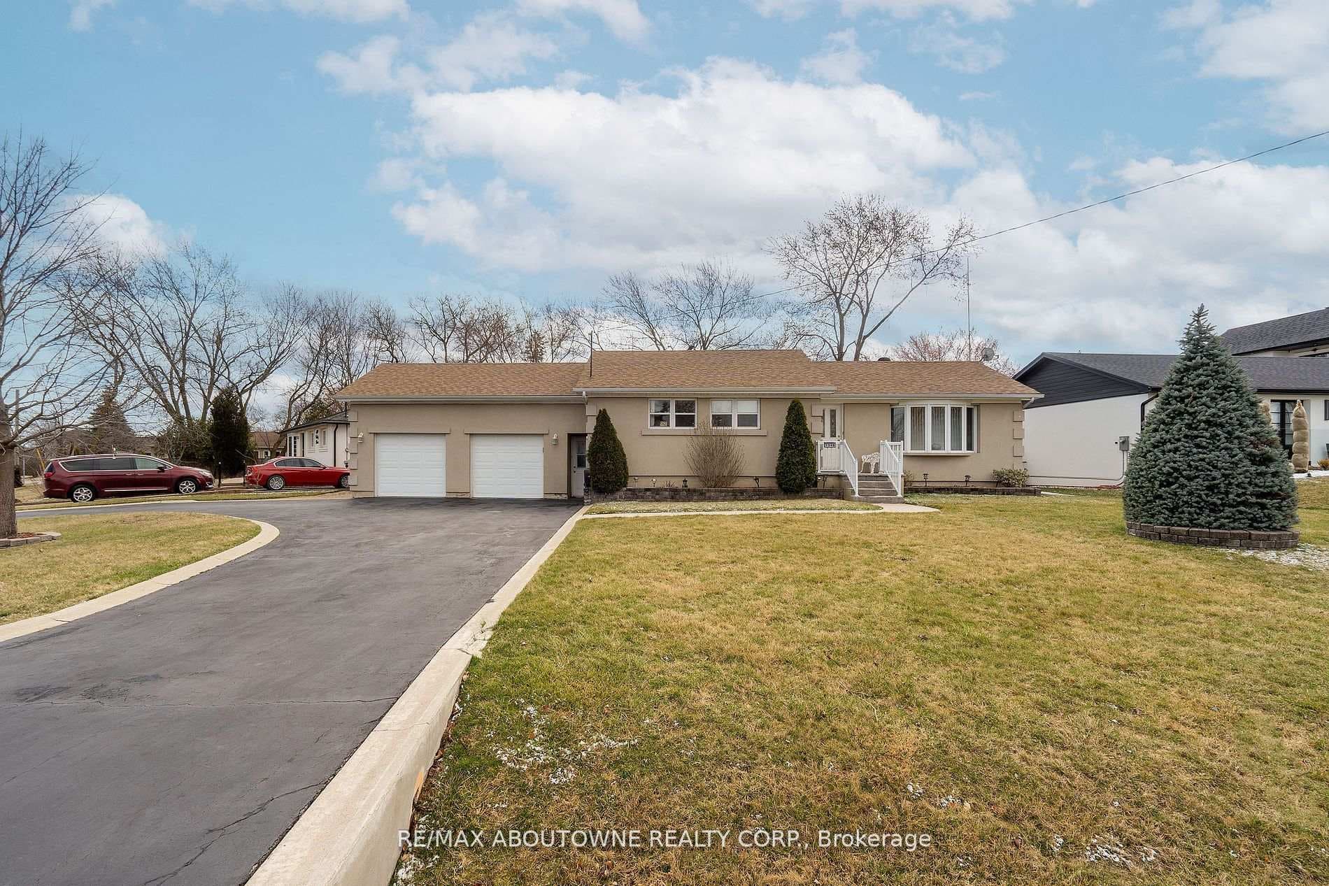 Recently sold property in Oakville - real estate