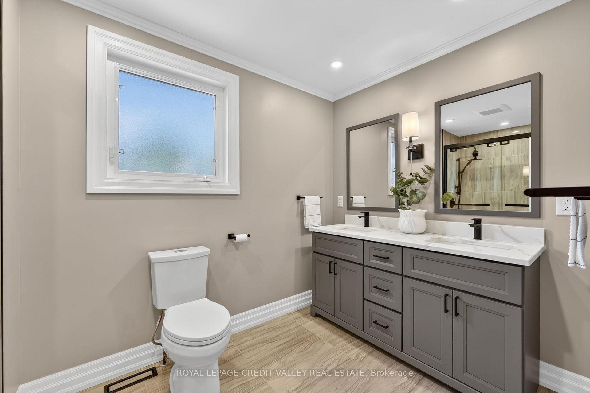 52 Terra Cotta Crescent - Detached photo 23 of 50 in Brampton, Ontario