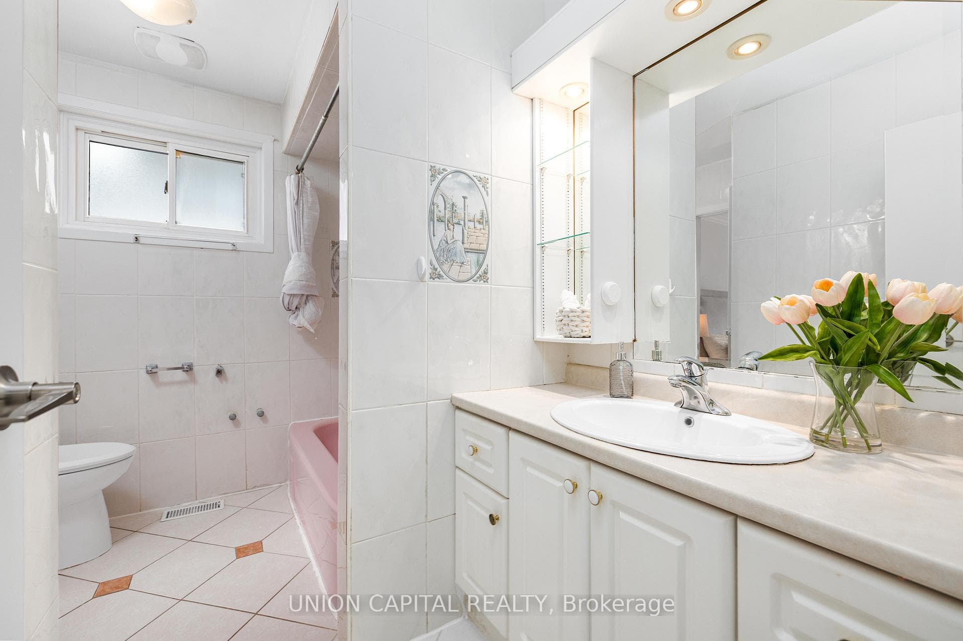 34 Lisburn Crescent - Detached photo 18 of 21 in Hillcrest Village / Bayview Village, Ontario