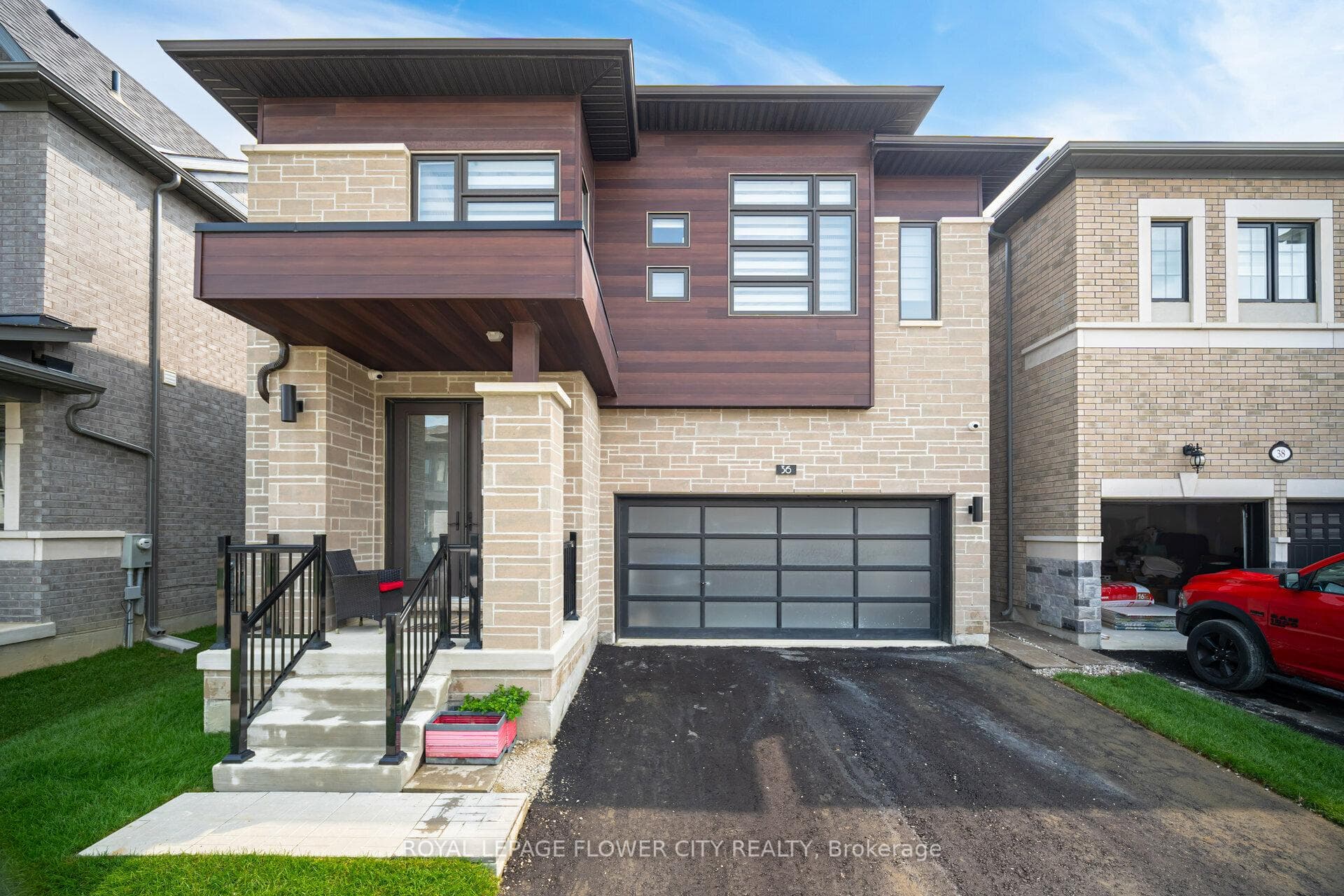 36 Icon Street - Detached for sale in Heart Lake, Ontario