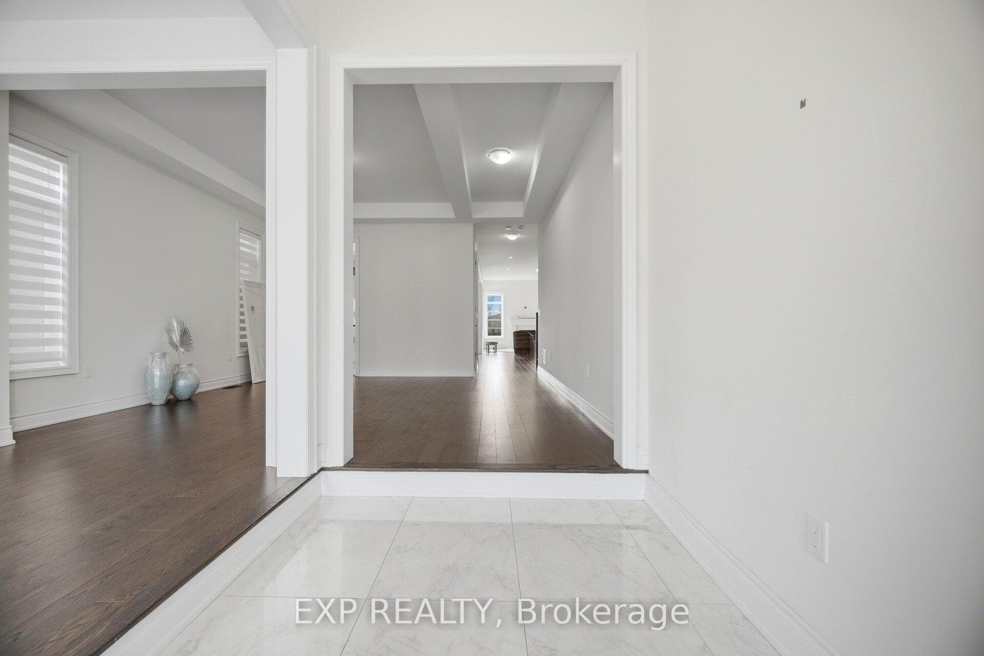 3128 Parsonage Crescent - Detached photo 6 of 47 in Oakville, Ontario