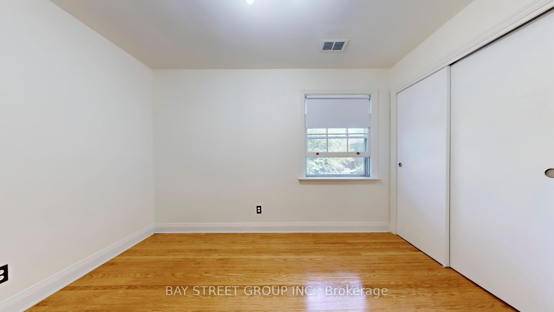 178 Breezy Pines Drive - Detached photo 15 of 19 in Mississauga, Ontario