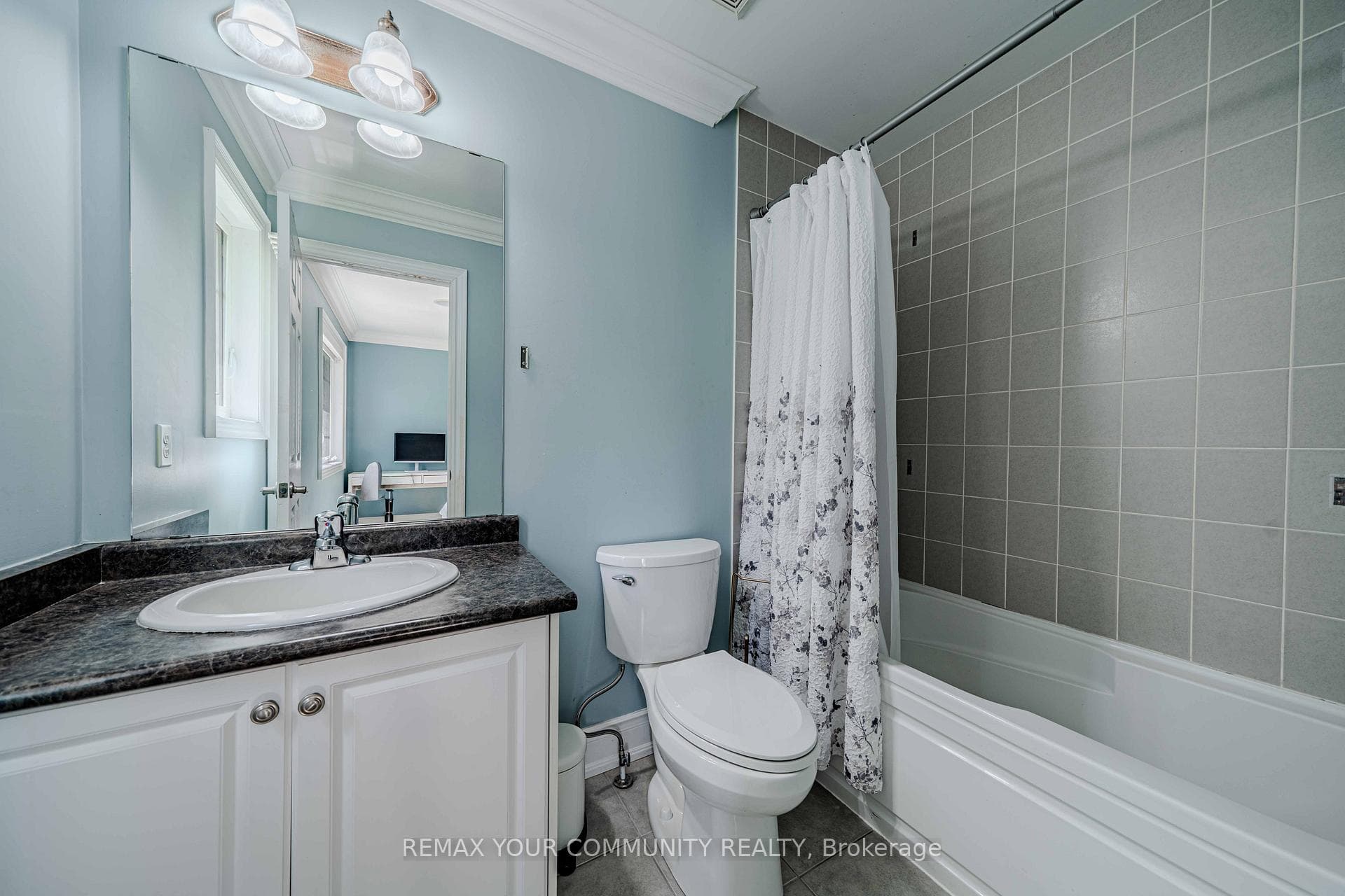 3447 Liptay Avenue - Detached photo 28 of 50 in Oakville, Ontario