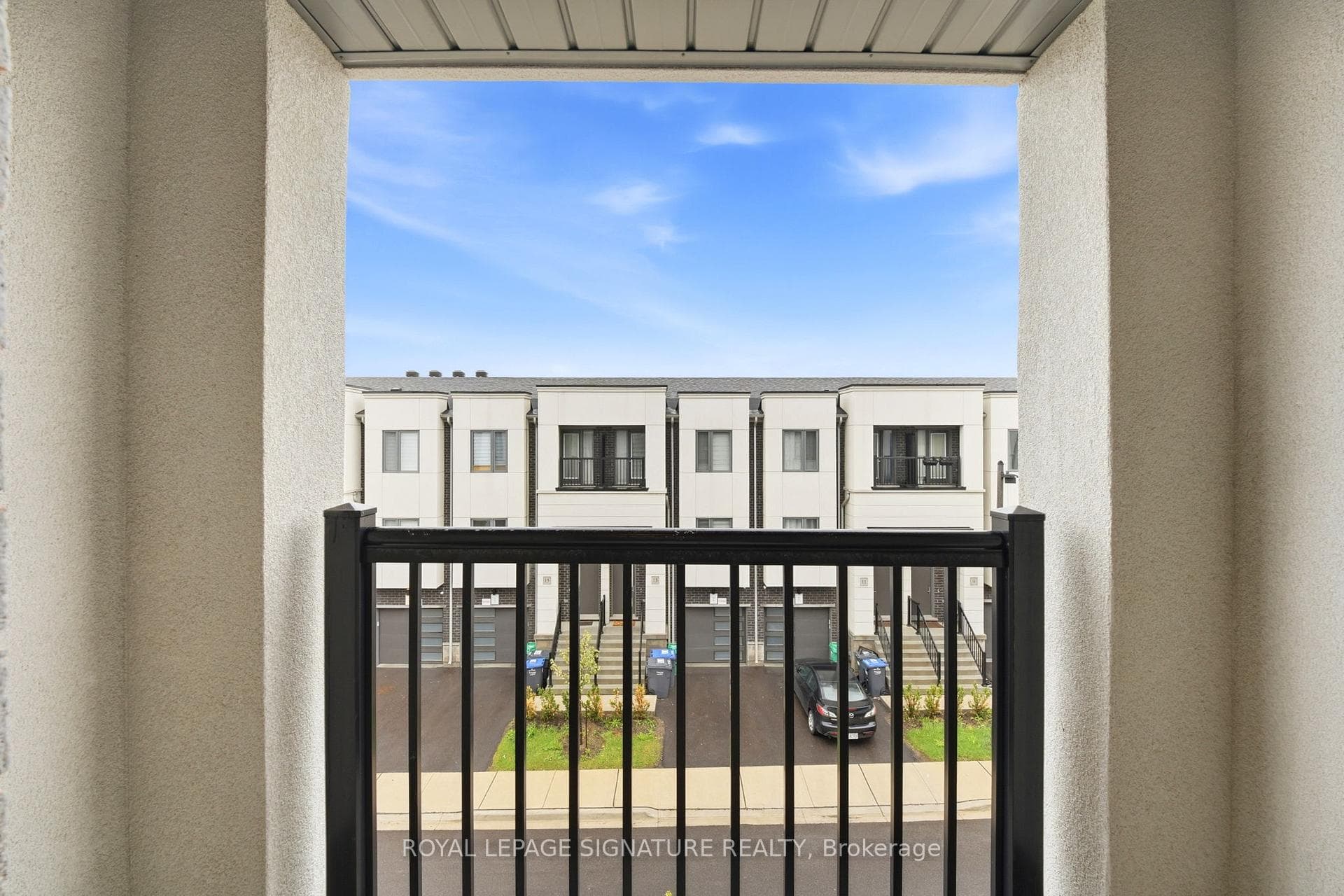 12 Heathrow Lane - Townhouse photo 19 of 40 in Caledon, Ontario